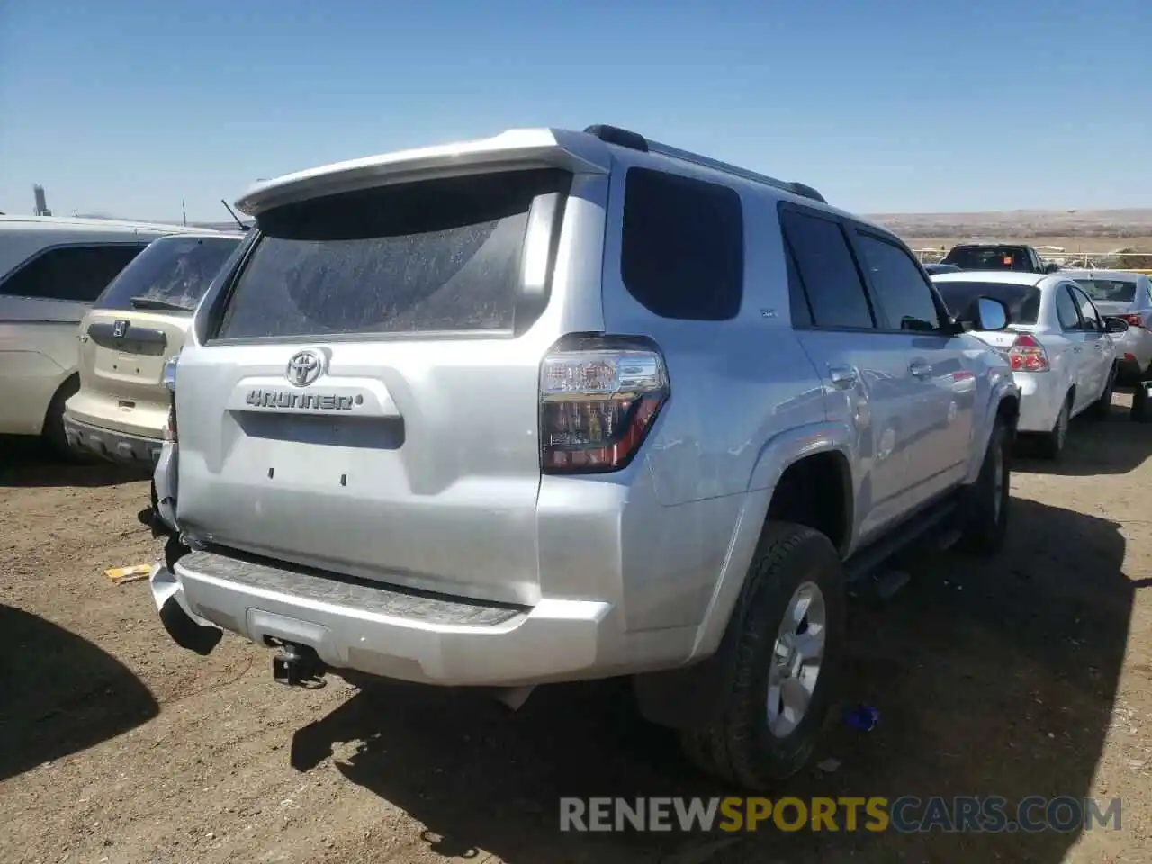 4 Фотография поврежденного автомобиля JTEBU5JR0K5612370 TOYOTA 4RUNNER 2019