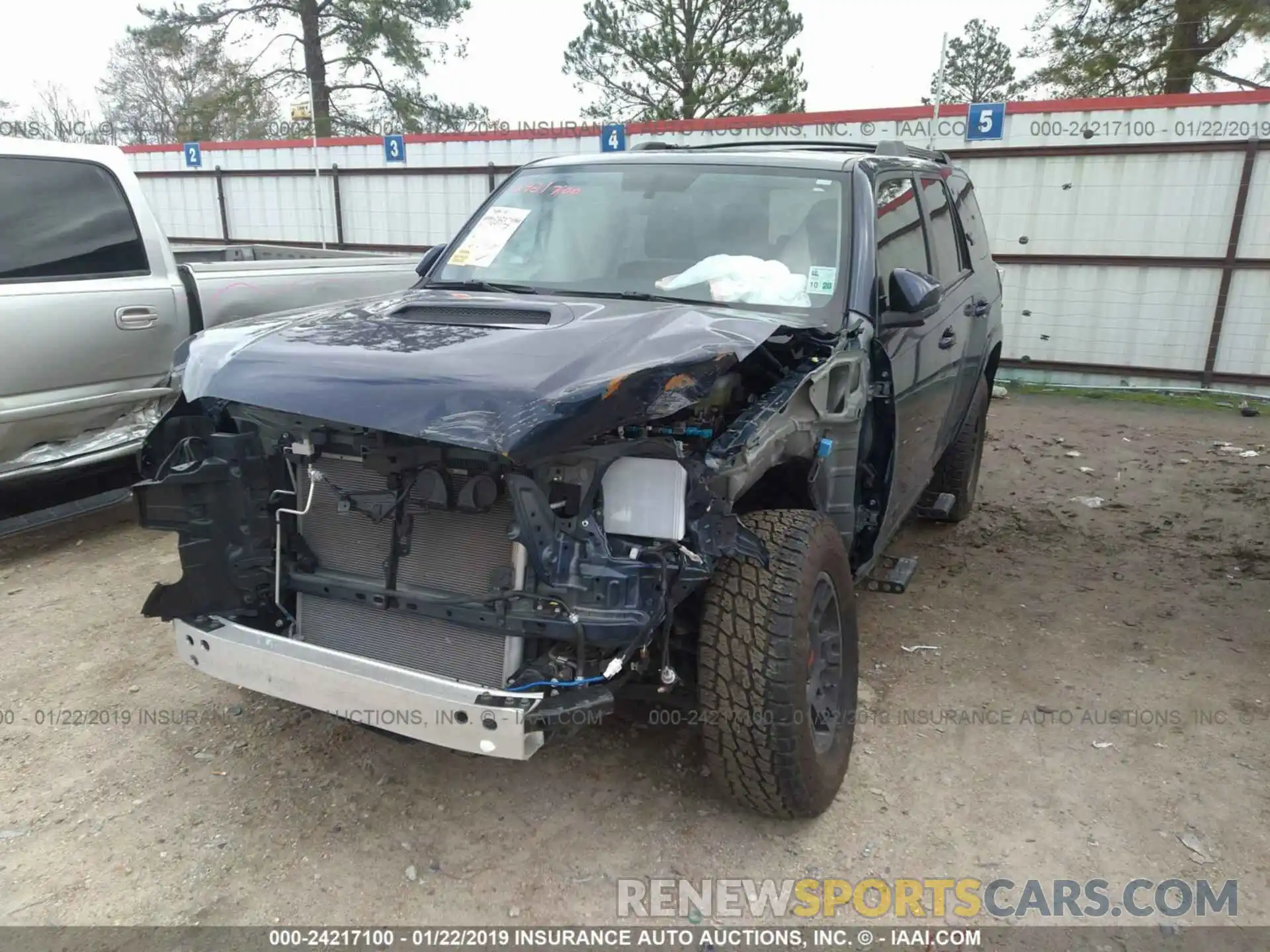 6 Фотография поврежденного автомобиля JTEBU5JR0K5612935 TOYOTA 4RUNNER 2019