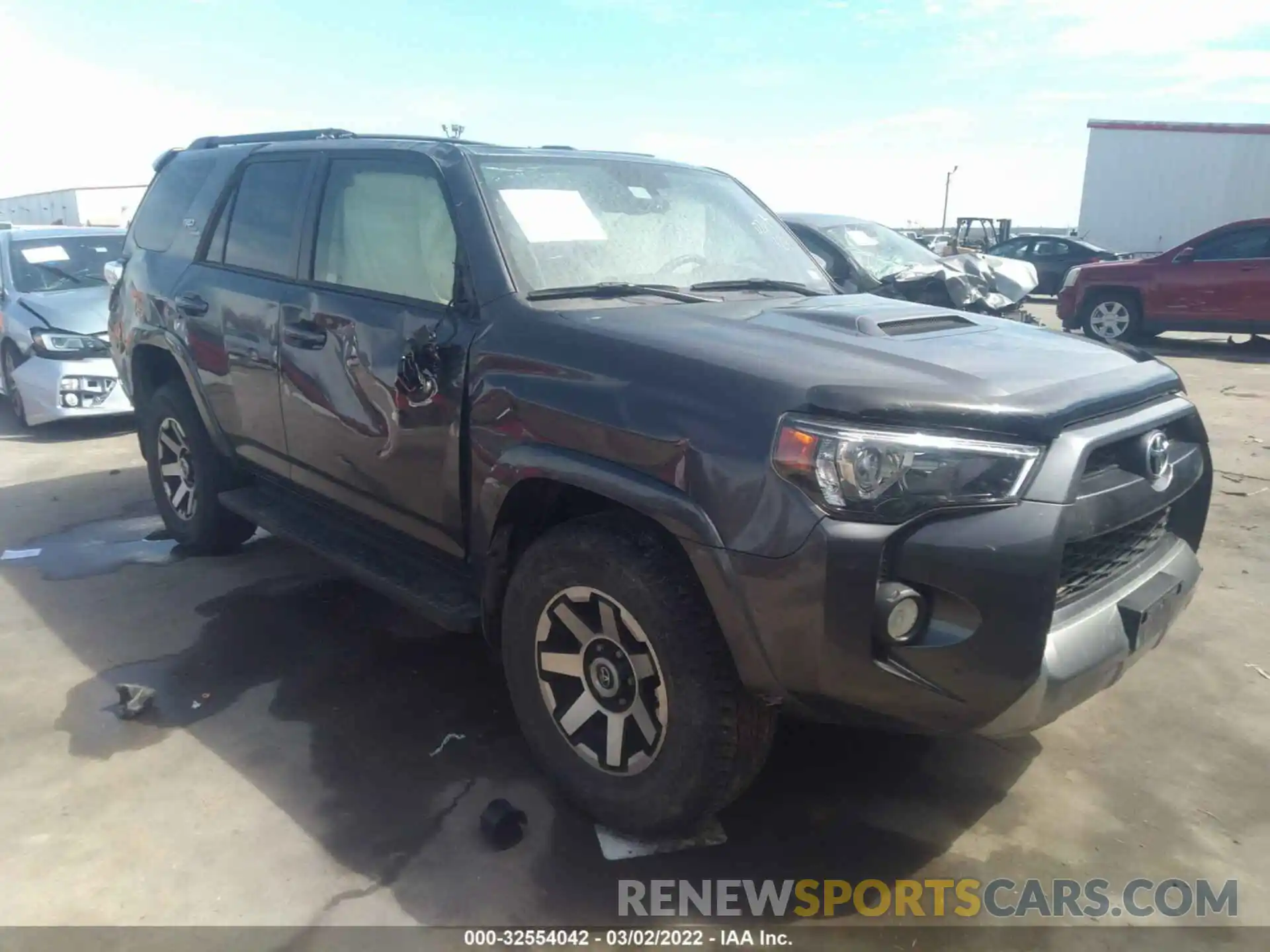 1 Photograph of a damaged car JTEBU5JR0K5617407 TOYOTA 4RUNNER 2019