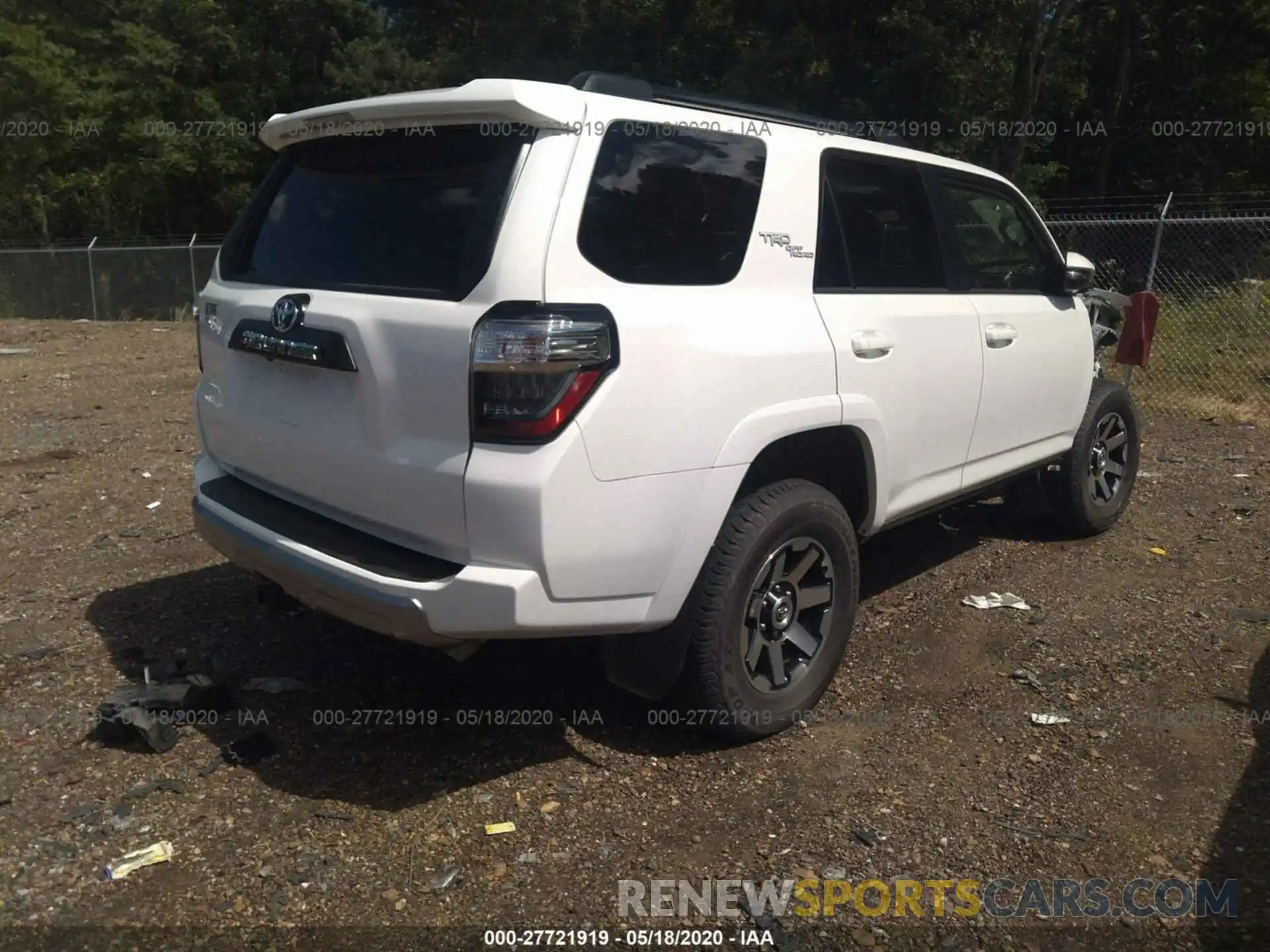 4 Фотография поврежденного автомобиля JTEBU5JR0K5619044 TOYOTA 4RUNNER 2019