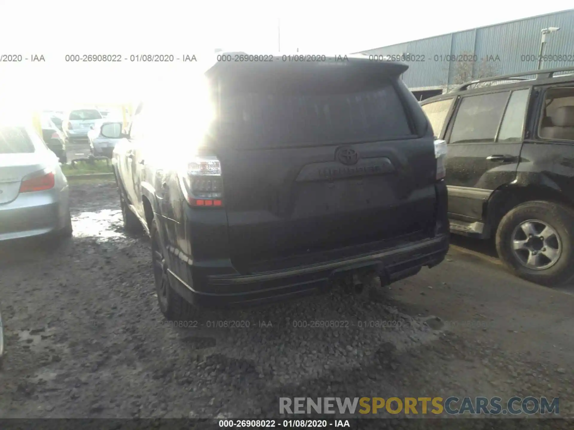 3 Фотография поврежденного автомобиля JTEBU5JR0K5620999 TOYOTA 4RUNNER 2019