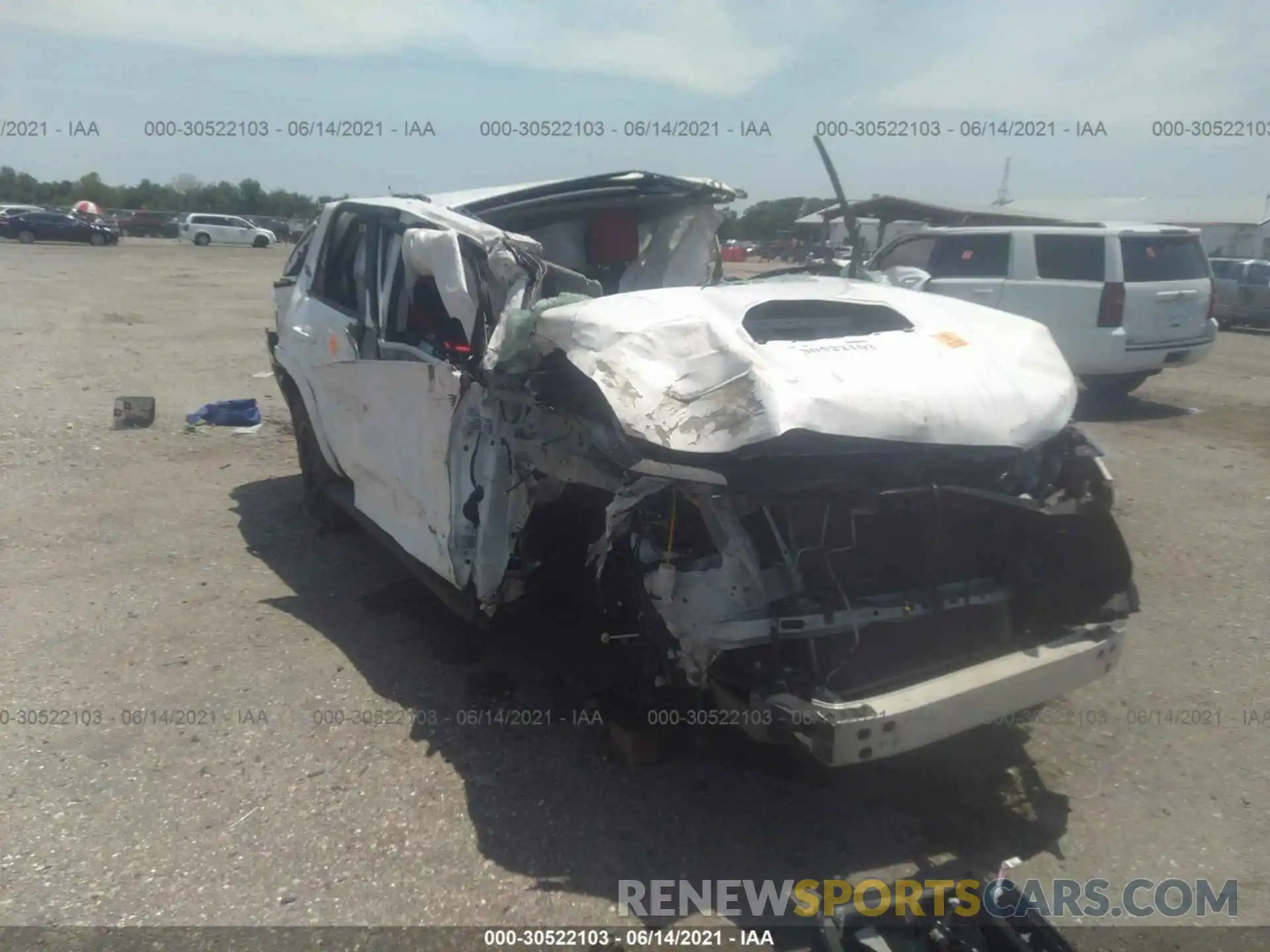 1 Photograph of a damaged car JTEBU5JR0K5622848 TOYOTA 4RUNNER 2019