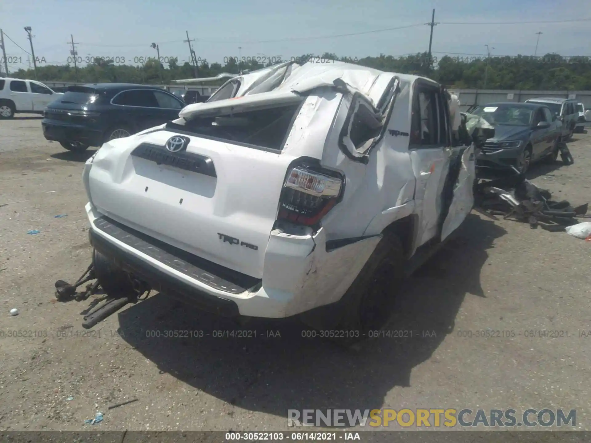 4 Photograph of a damaged car JTEBU5JR0K5622848 TOYOTA 4RUNNER 2019