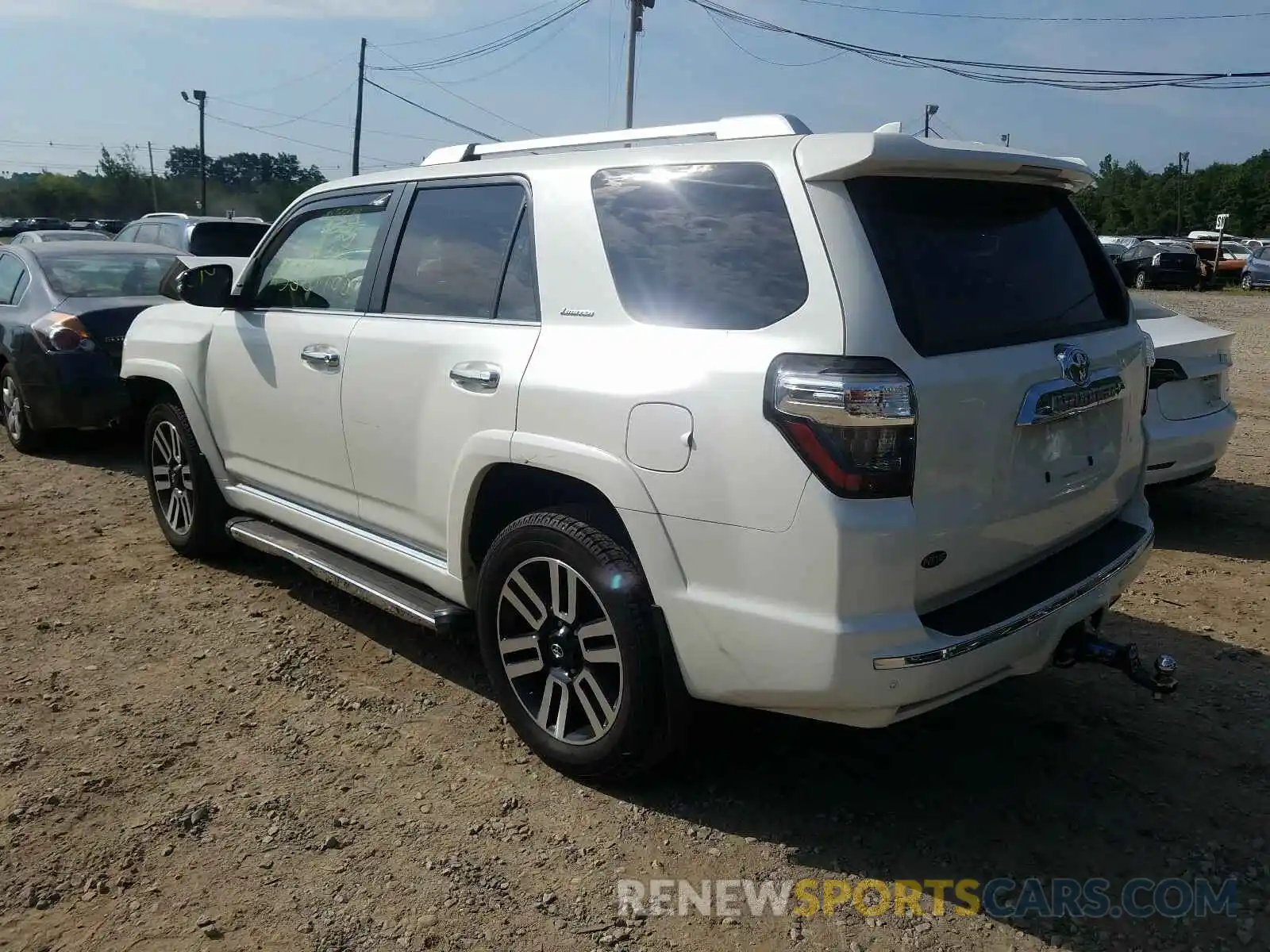 3 Фотография поврежденного автомобиля JTEBU5JR0K5624311 TOYOTA 4RUNNER 2019