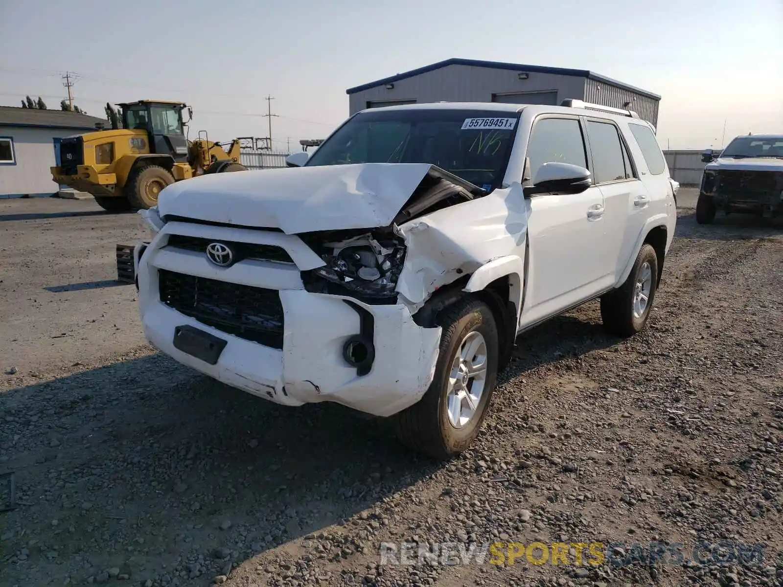 2 Photograph of a damaged car JTEBU5JR0K5624762 TOYOTA 4RUNNER 2019