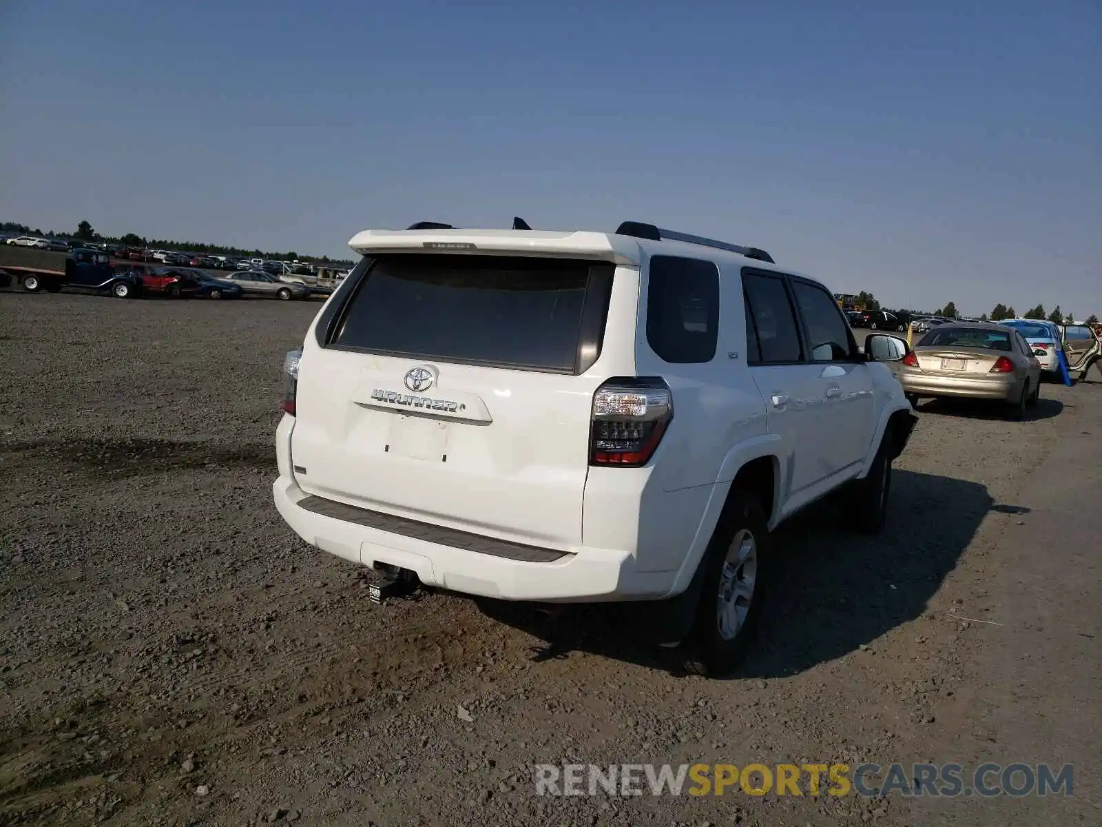 4 Photograph of a damaged car JTEBU5JR0K5624762 TOYOTA 4RUNNER 2019