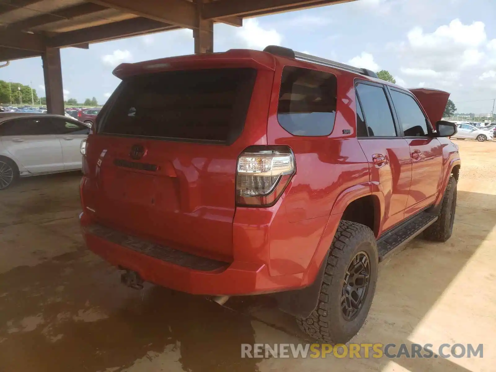 4 Photograph of a damaged car JTEBU5JR0K5631825 TOYOTA 4RUNNER 2019