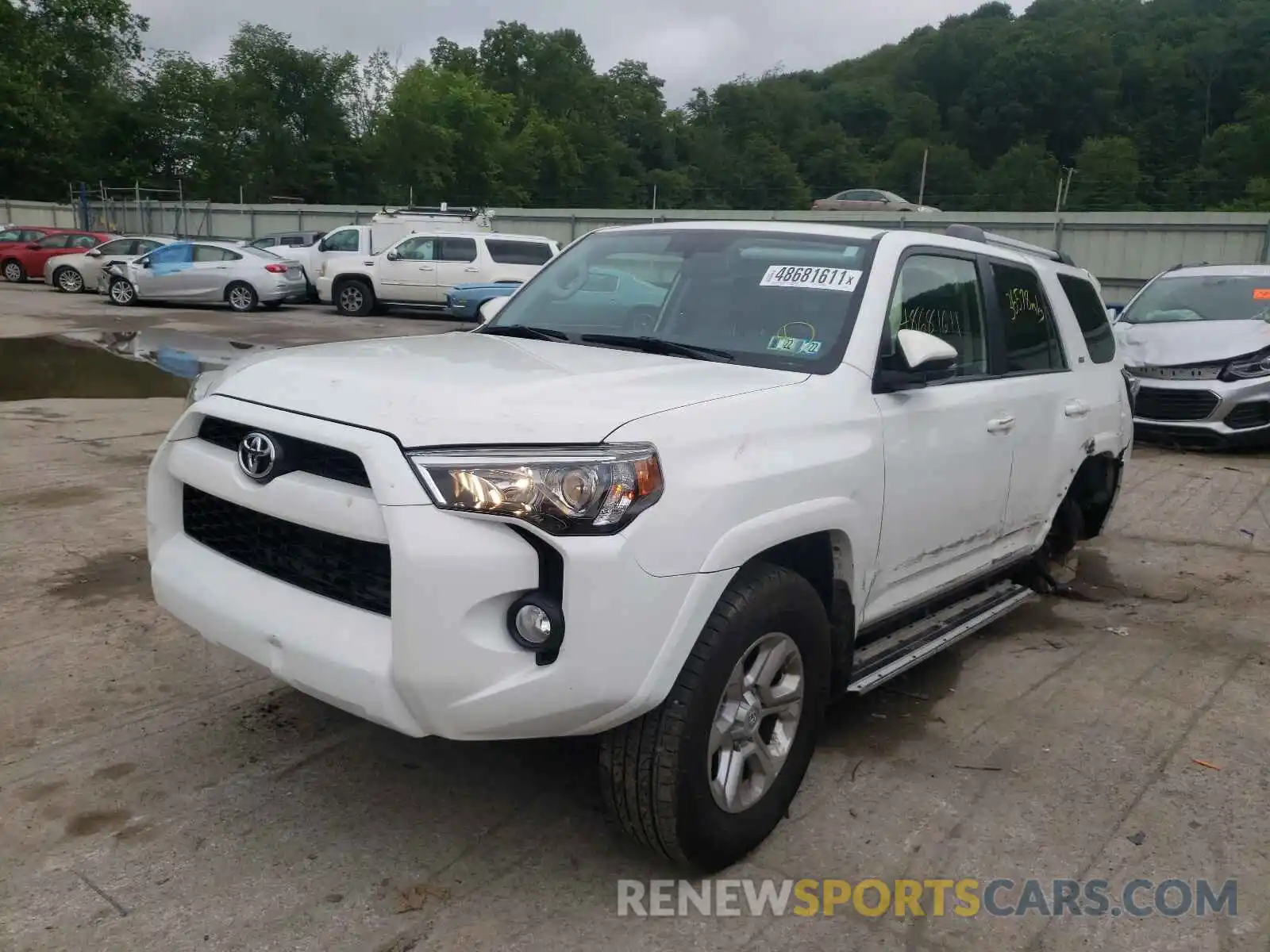 2 Фотография поврежденного автомобиля JTEBU5JR0K5632652 TOYOTA 4RUNNER 2019