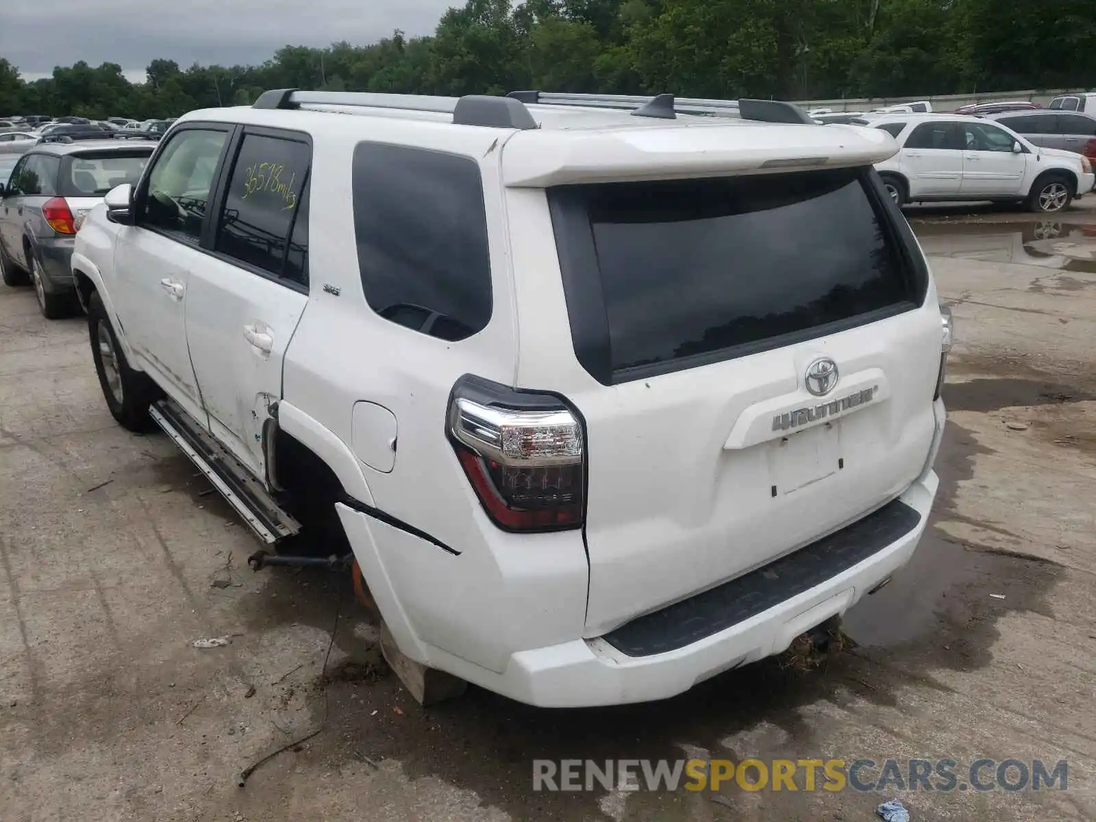 3 Фотография поврежденного автомобиля JTEBU5JR0K5632652 TOYOTA 4RUNNER 2019