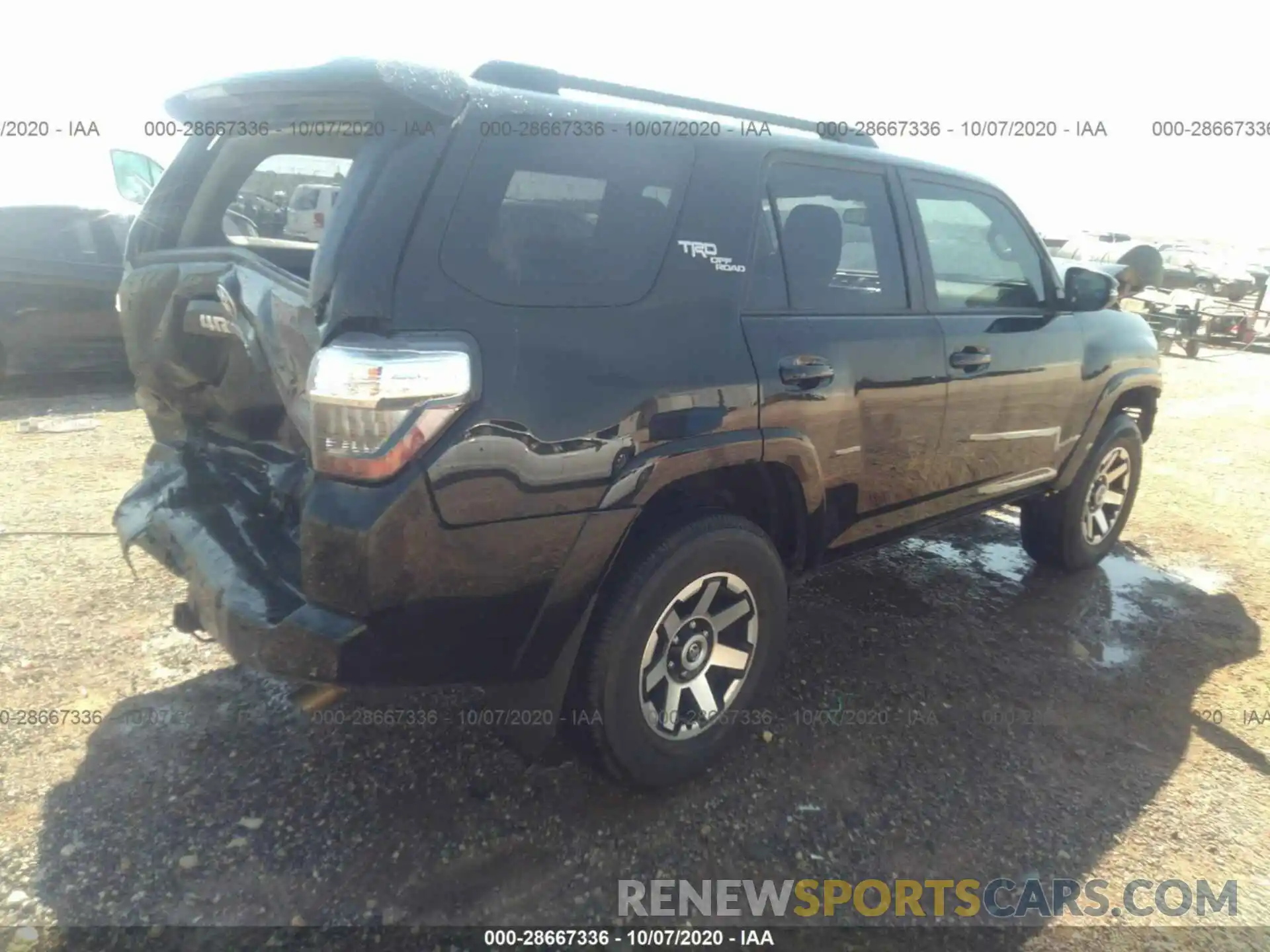 4 Фотография поврежденного автомобиля JTEBU5JR0K5636930 TOYOTA 4RUNNER 2019