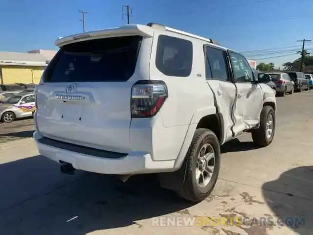 4 Photograph of a damaged car JTEBU5JR0K5637365 TOYOTA 4RUNNER 2019