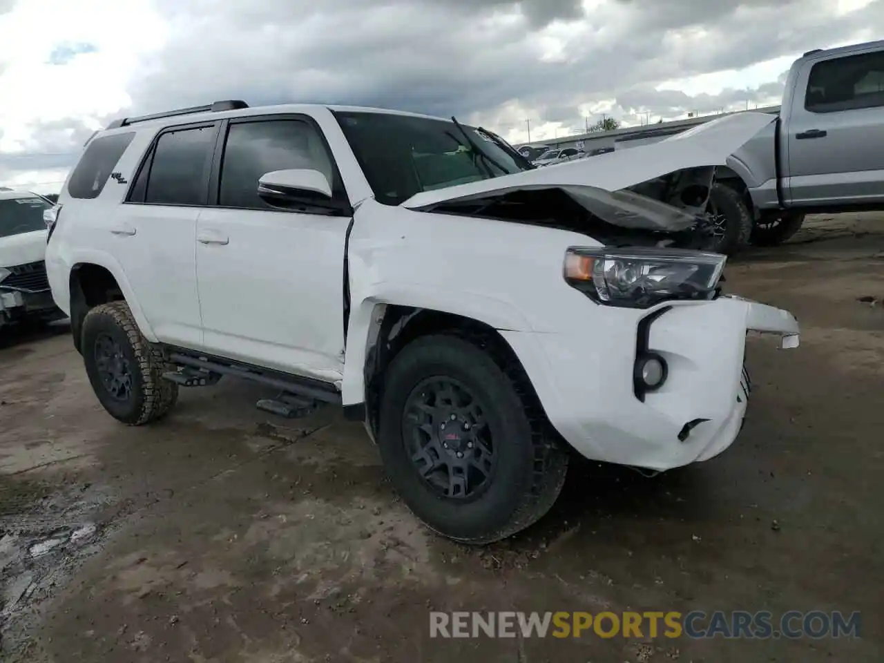 4 Фотография поврежденного автомобиля JTEBU5JR0K5638015 TOYOTA 4RUNNER 2019