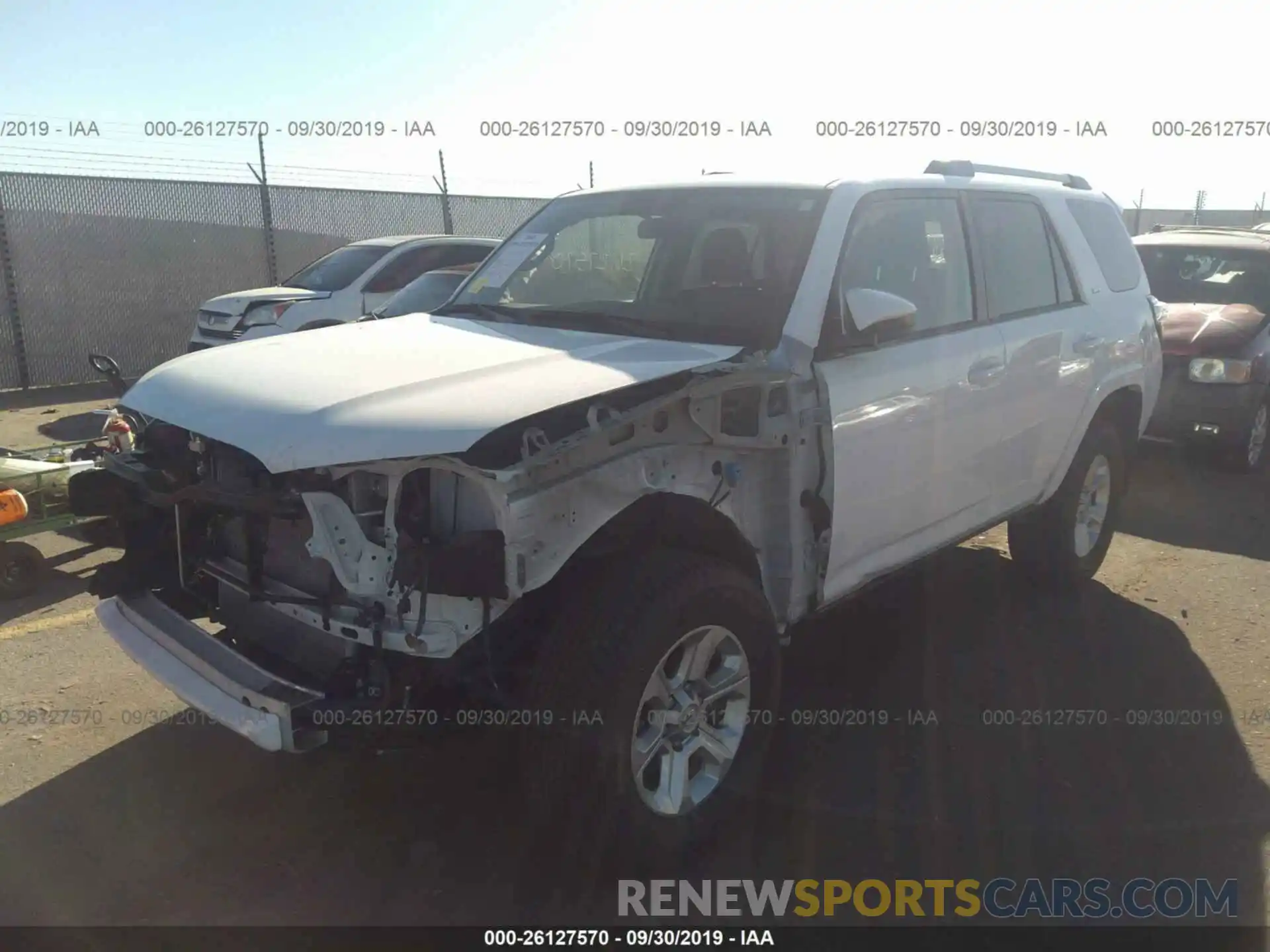 2 Фотография поврежденного автомобиля JTEBU5JR0K5639245 TOYOTA 4RUNNER 2019