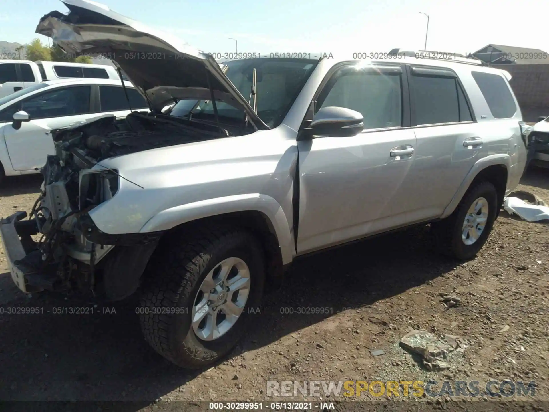 2 Фотография поврежденного автомобиля JTEBU5JR0K5640802 TOYOTA 4RUNNER 2019