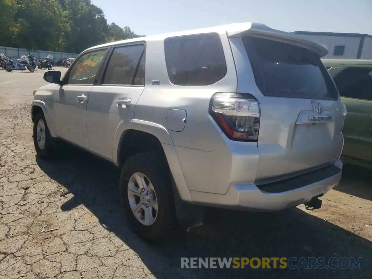 3 Фотография поврежденного автомобиля JTEBU5JR0K5642324 TOYOTA 4RUNNER 2019