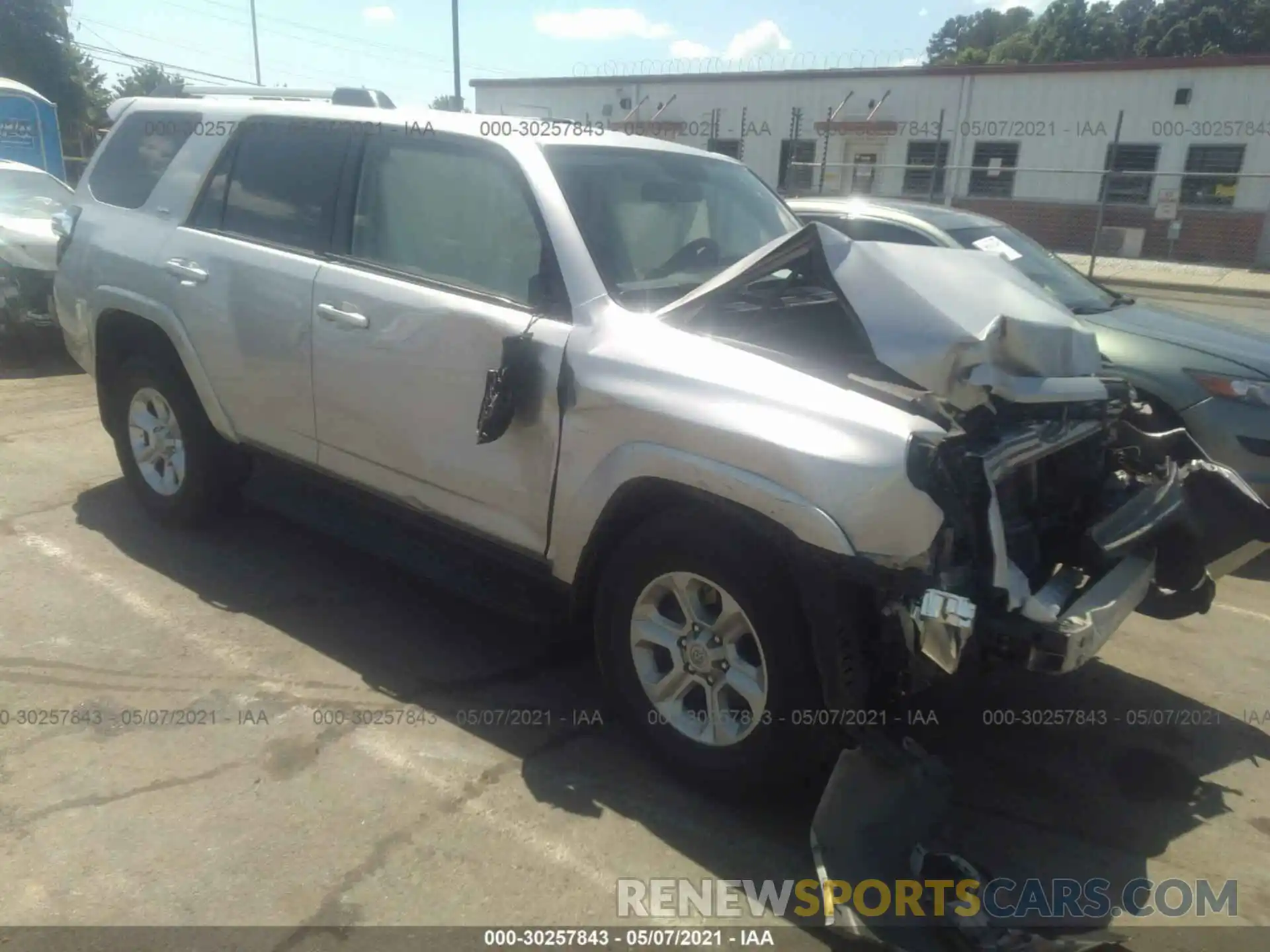 1 Photograph of a damaged car JTEBU5JR0K5642744 TOYOTA 4RUNNER 2019