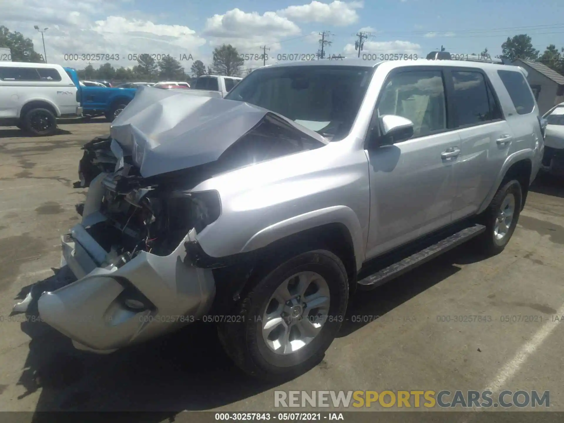 2 Photograph of a damaged car JTEBU5JR0K5642744 TOYOTA 4RUNNER 2019