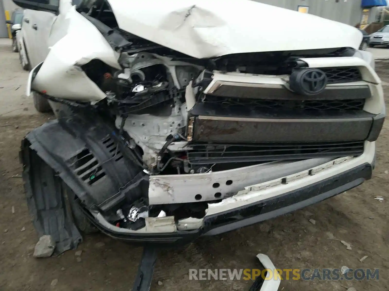 9 Photograph of a damaged car JTEBU5JR0K5644641 TOYOTA 4RUNNER 2019