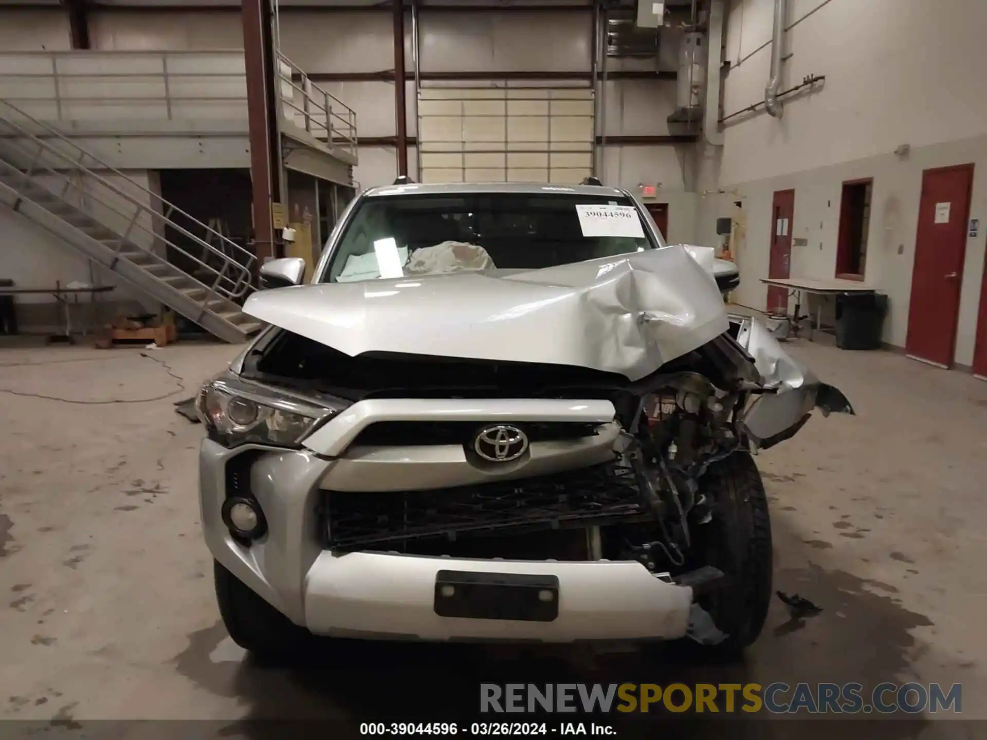 12 Photograph of a damaged car JTEBU5JR0K5645935 TOYOTA 4RUNNER 2019