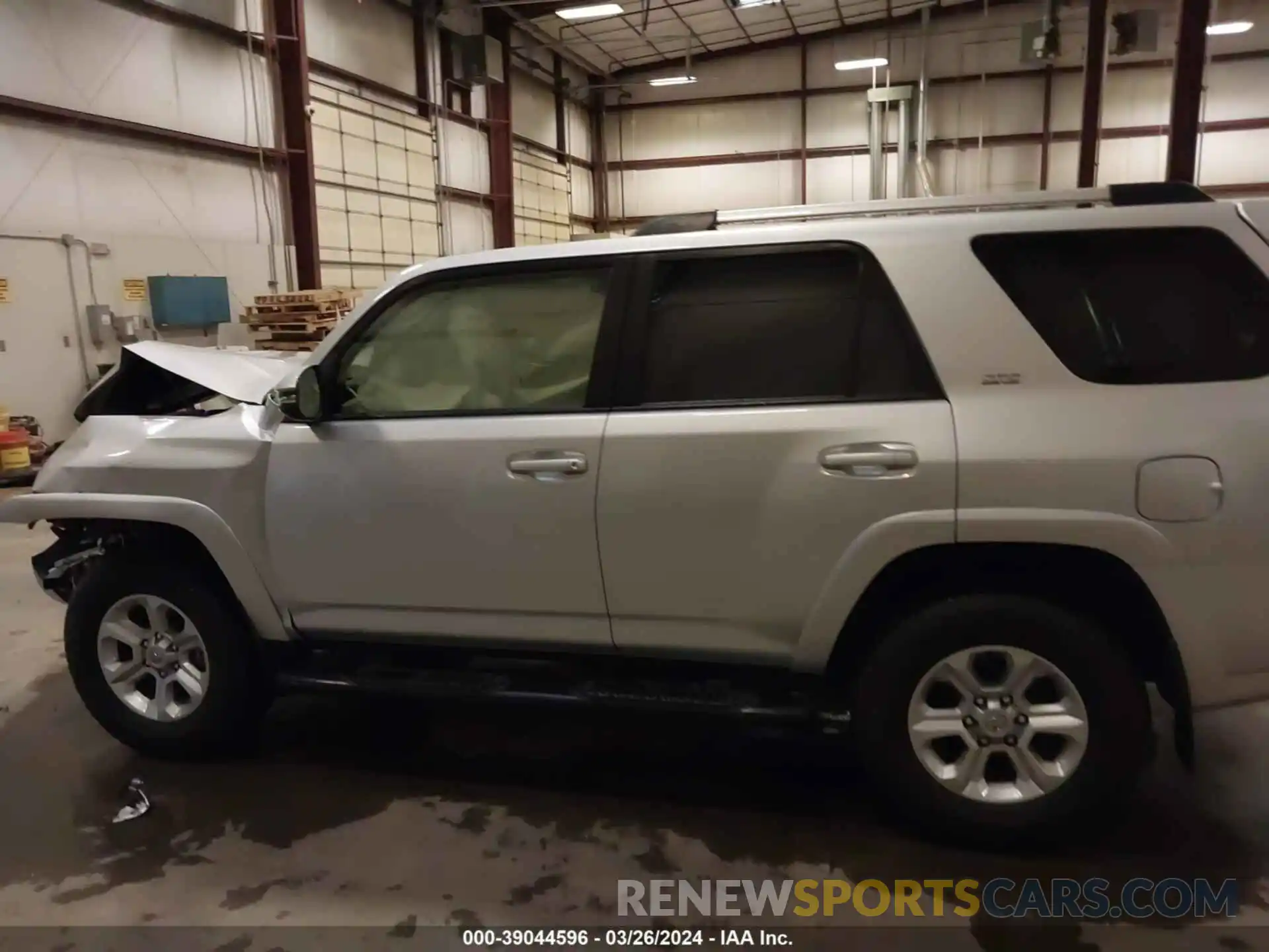 14 Photograph of a damaged car JTEBU5JR0K5645935 TOYOTA 4RUNNER 2019