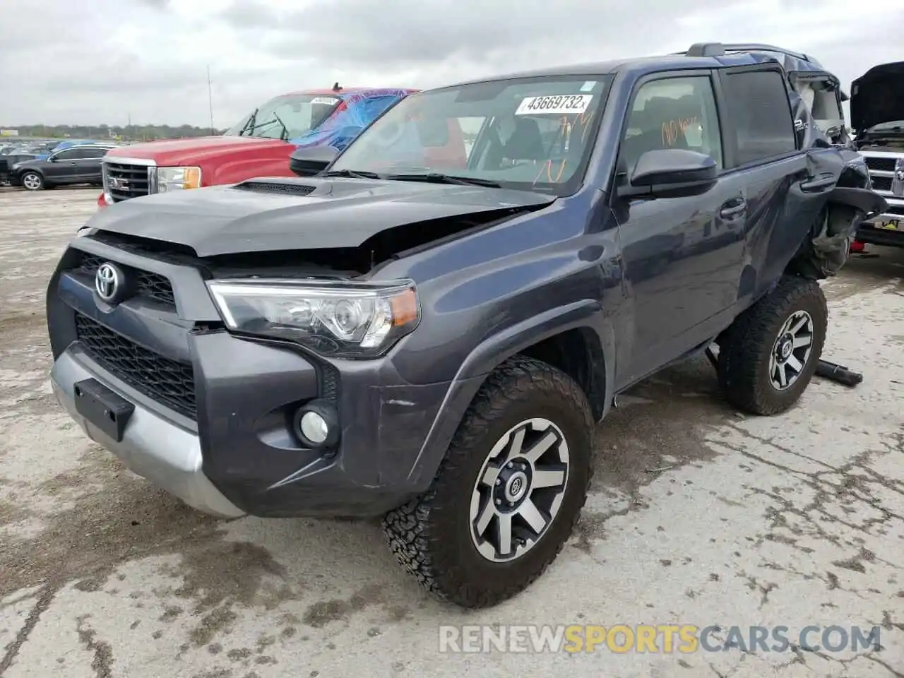 2 Фотография поврежденного автомобиля JTEBU5JR0K5650181 TOYOTA 4RUNNER 2019