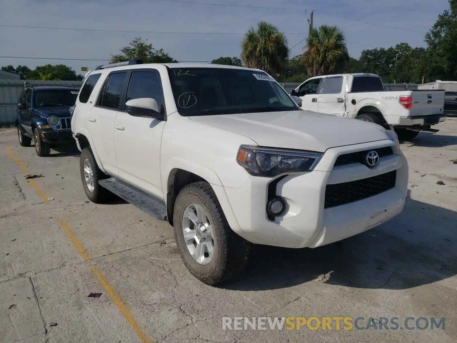 1 Photograph of a damaged car JTEBU5JR0K5653372 TOYOTA 4RUNNER 2019