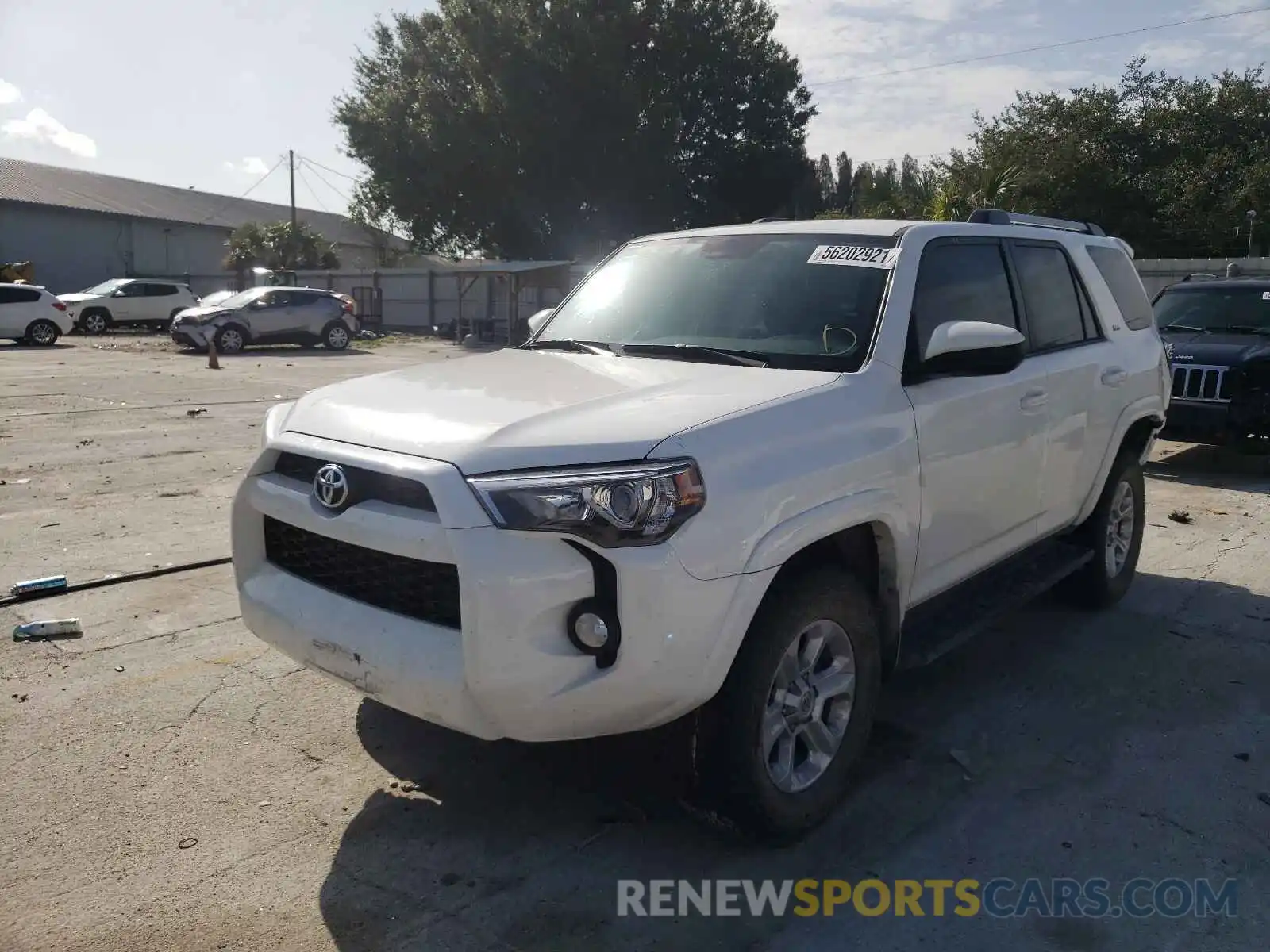 2 Фотография поврежденного автомобиля JTEBU5JR0K5653372 TOYOTA 4RUNNER 2019