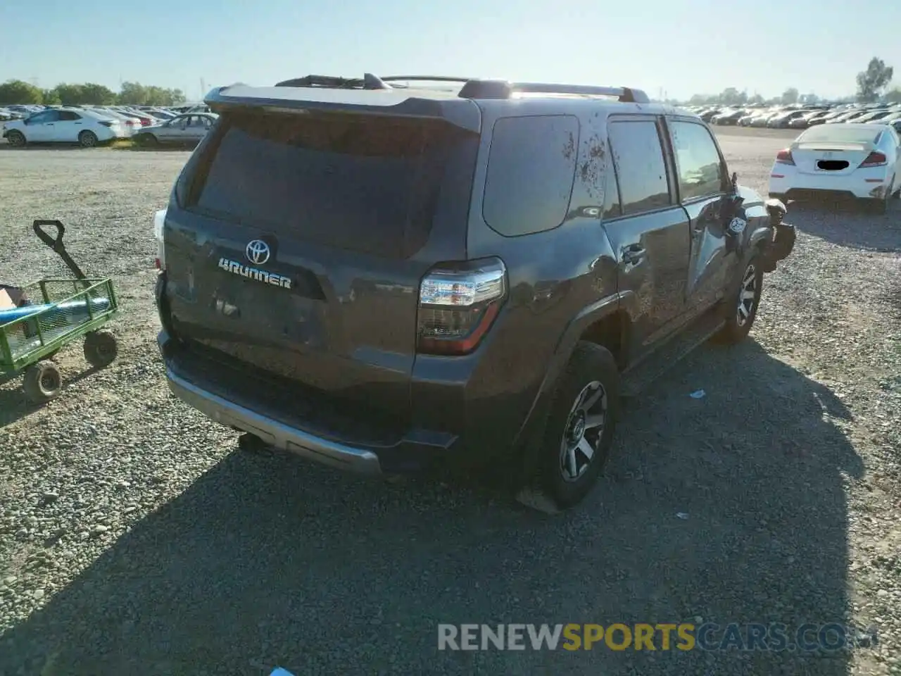 4 Фотография поврежденного автомобиля JTEBU5JR0K5654098 TOYOTA 4RUNNER 2019