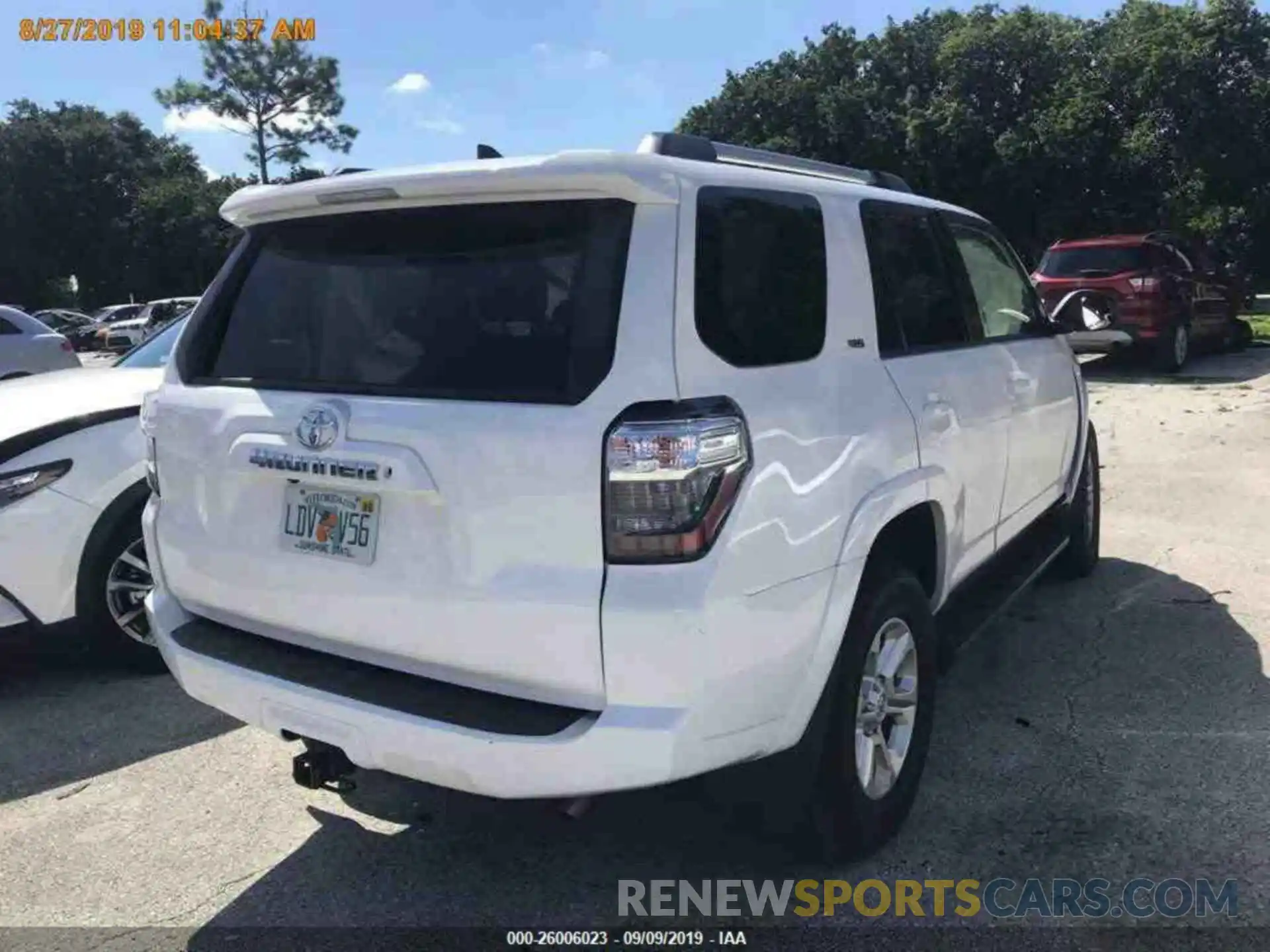 11 Photograph of a damaged car JTEBU5JR0K5654859 TOYOTA 4RUNNER 2019