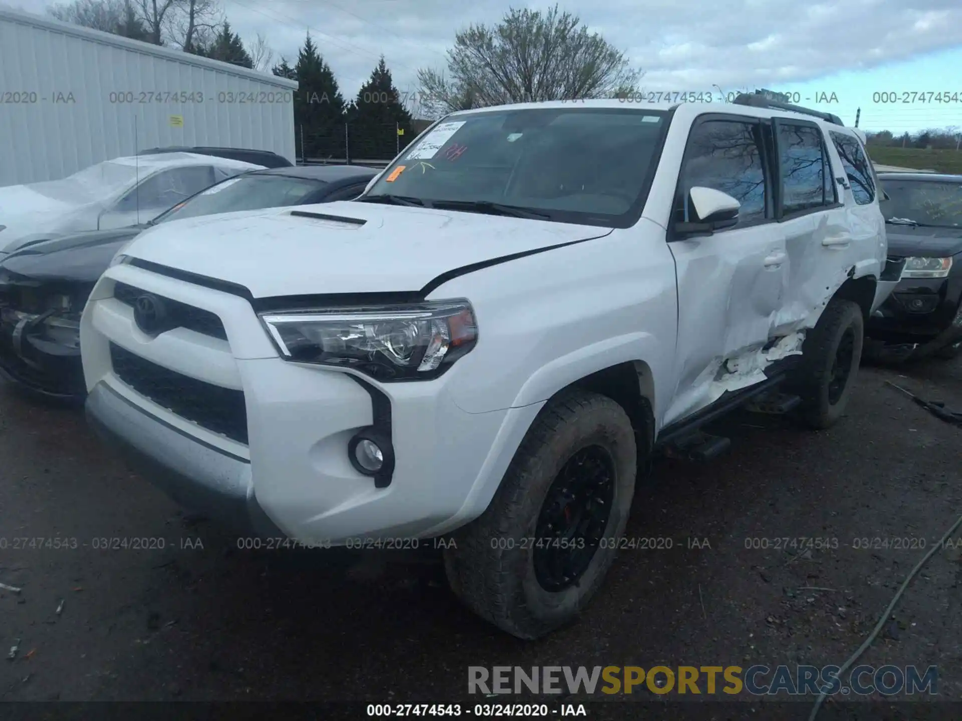 2 Фотография поврежденного автомобиля JTEBU5JR0K5655039 TOYOTA 4RUNNER 2019