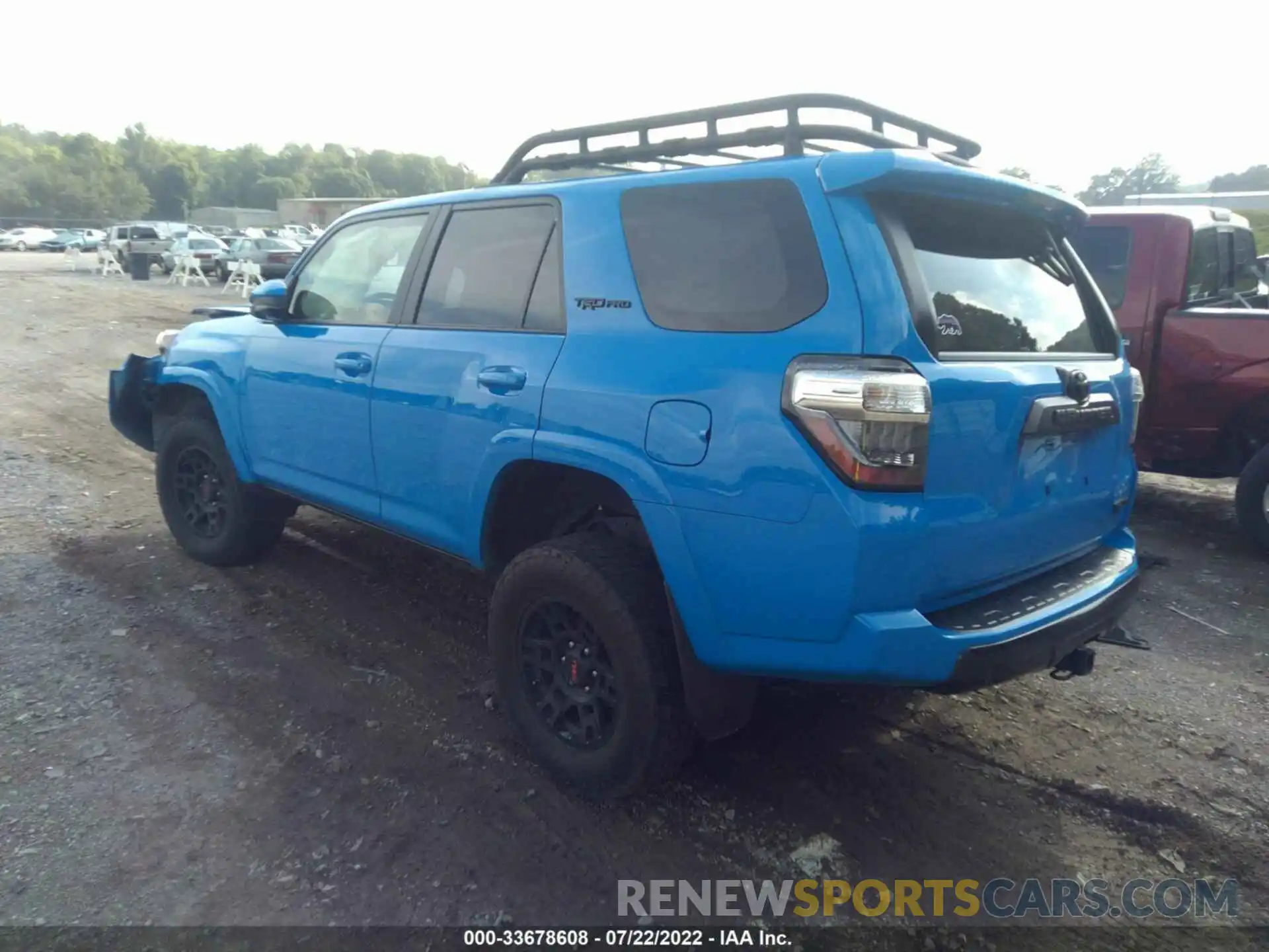 3 Фотография поврежденного автомобиля JTEBU5JR0K5657759 TOYOTA 4RUNNER 2019