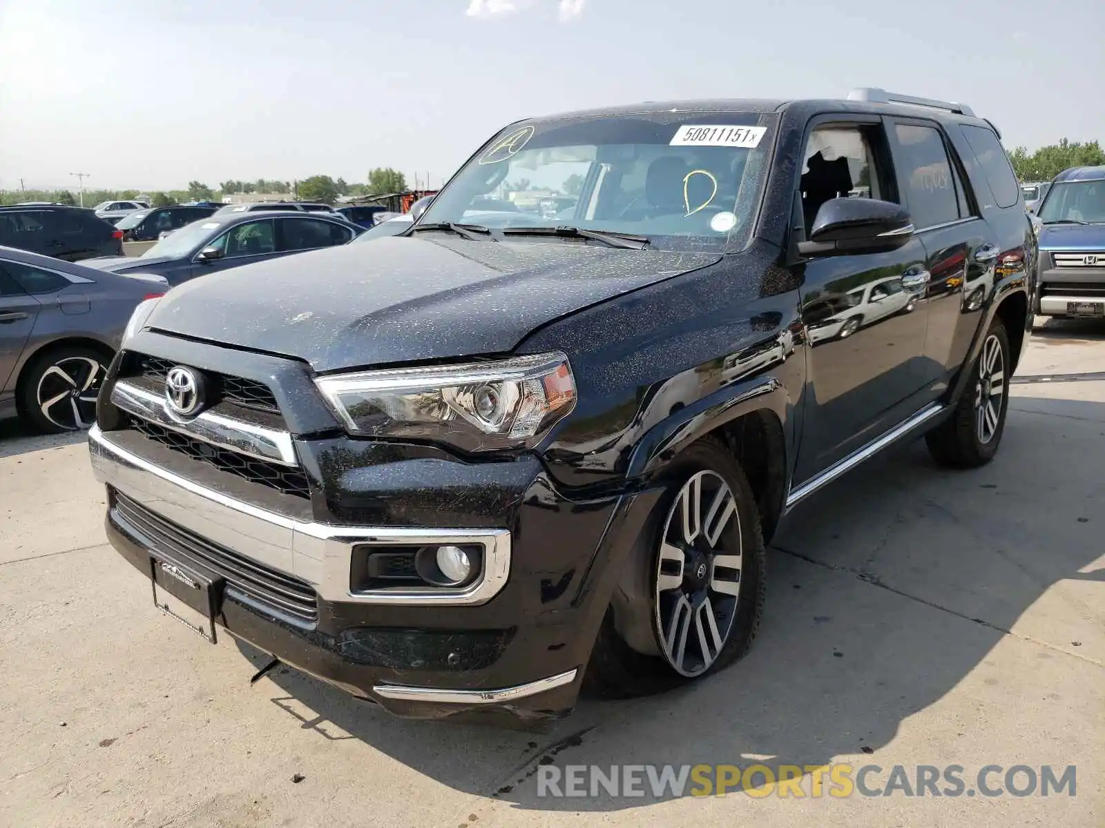 2 Фотография поврежденного автомобиля JTEBU5JR0K5658944 TOYOTA 4RUNNER 2019