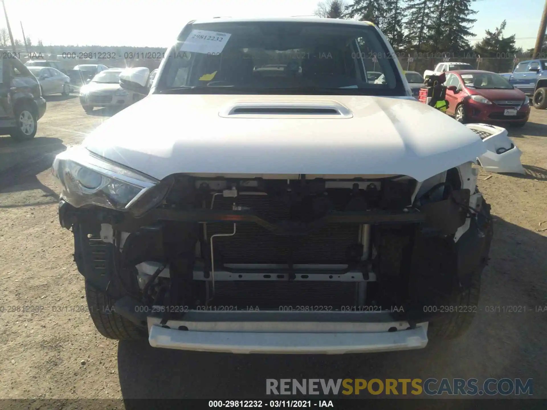 6 Фотография поврежденного автомобиля JTEBU5JR0K5659334 TOYOTA 4RUNNER 2019