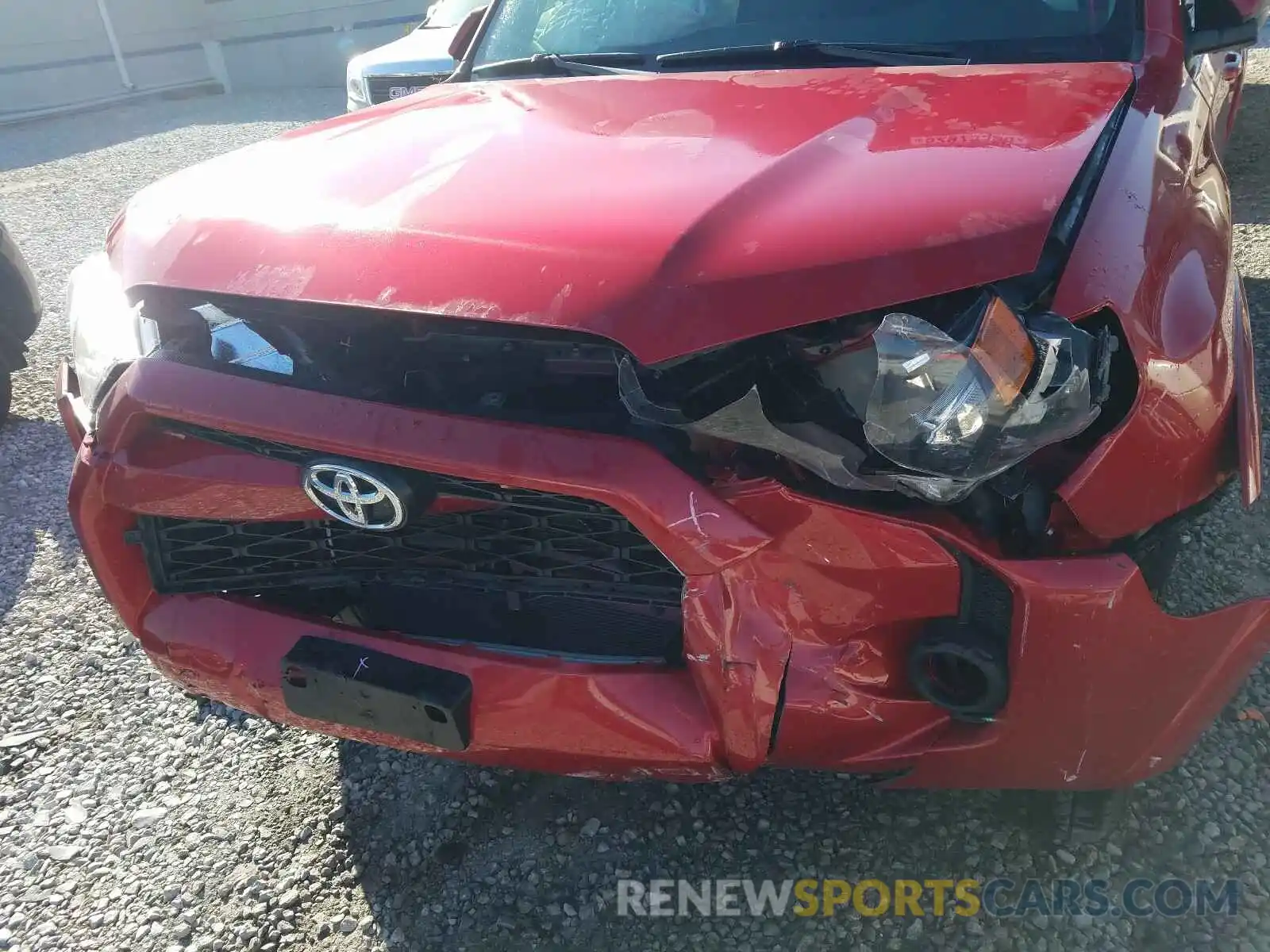 9 Photograph of a damaged car JTEBU5JR0K5661553 TOYOTA 4RUNNER 2019