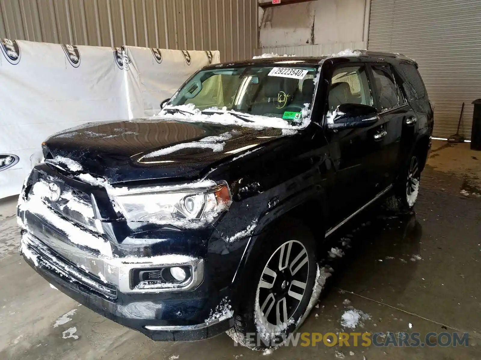 2 Фотография поврежденного автомобиля JTEBU5JR0K5668728 TOYOTA 4RUNNER 2019