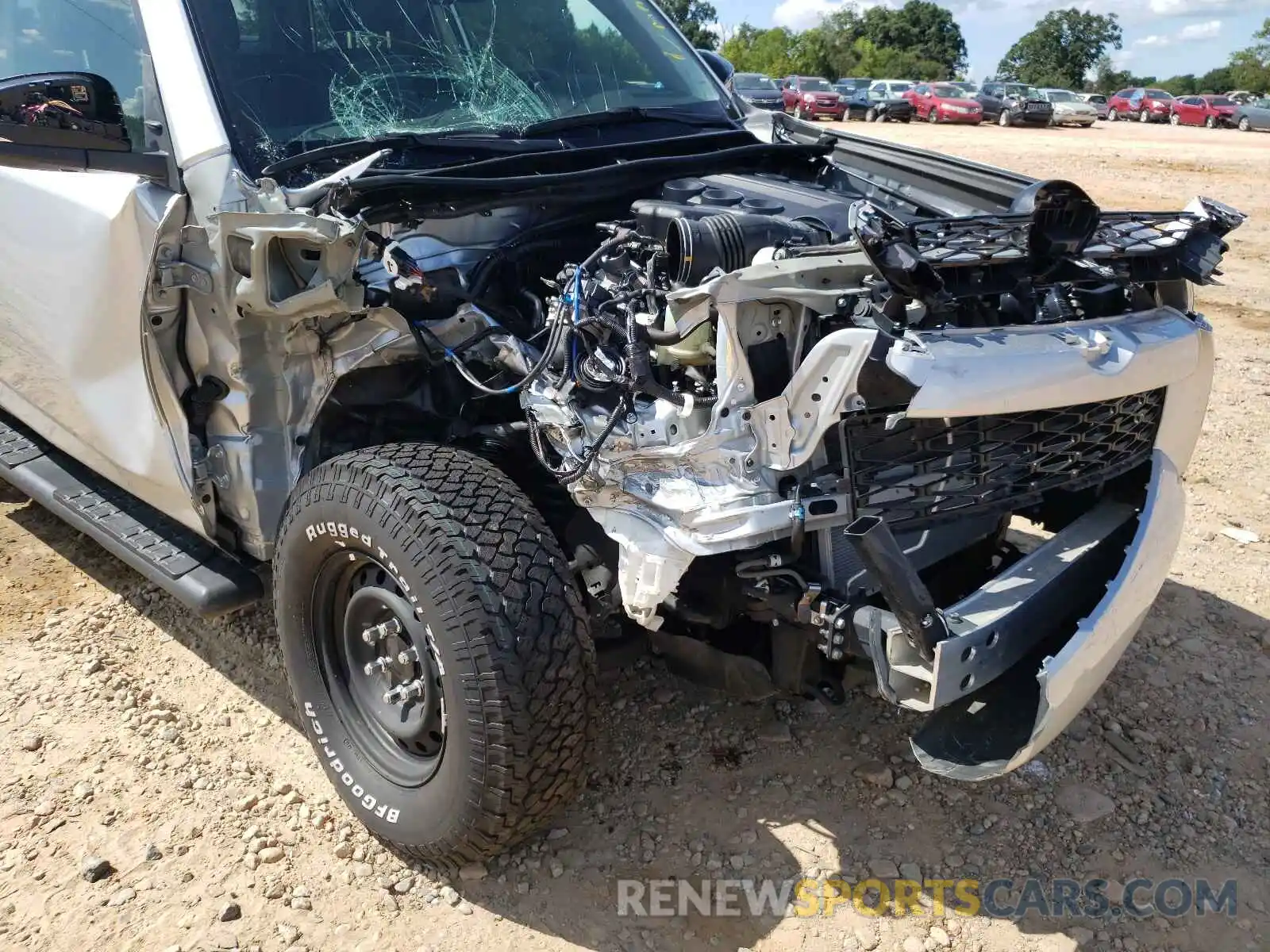 9 Photograph of a damaged car JTEBU5JR0K5672505 TOYOTA 4RUNNER 2019