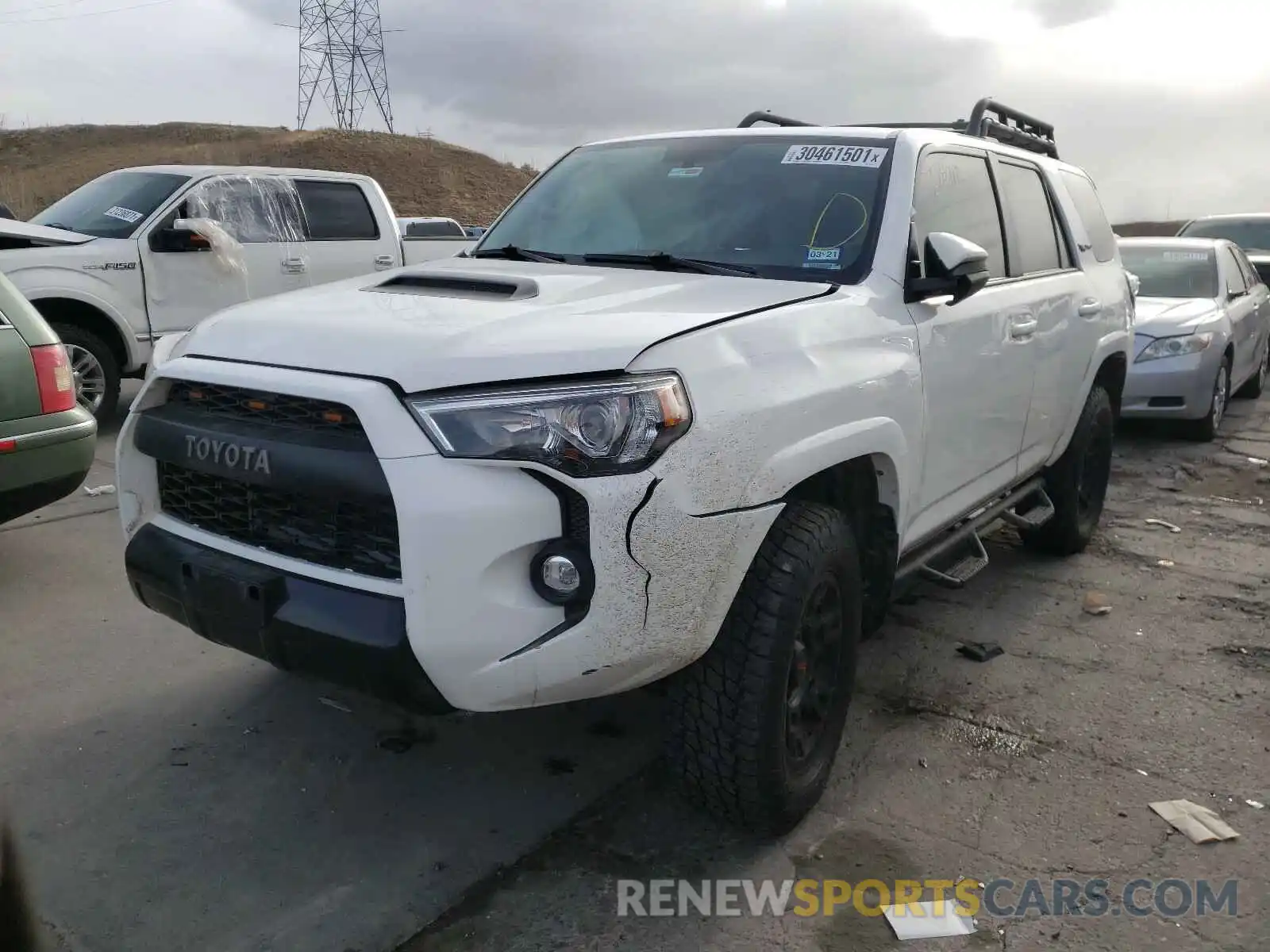 2 Фотография поврежденного автомобиля JTEBU5JR0K5673881 TOYOTA 4RUNNER 2019