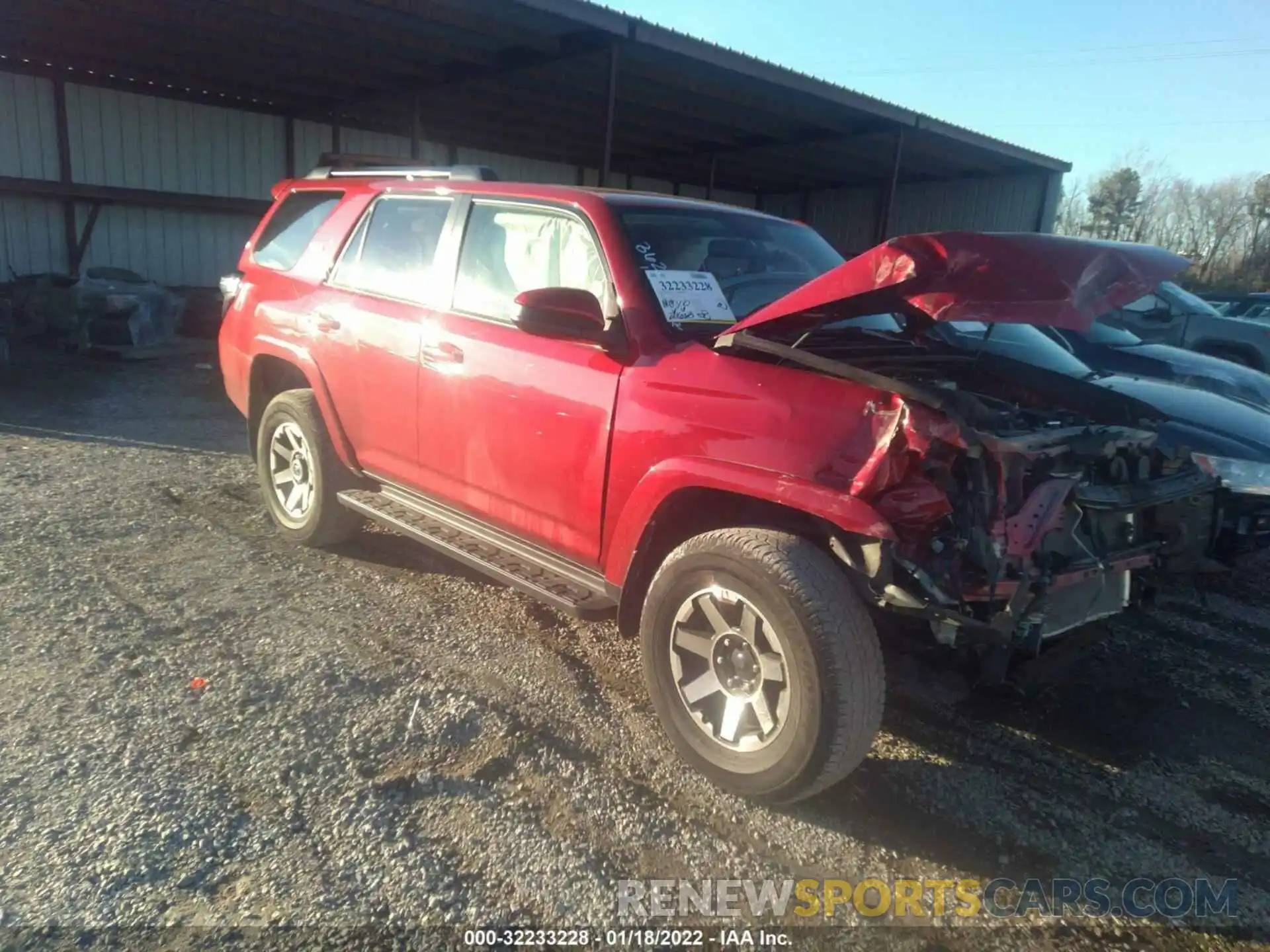 1 Фотография поврежденного автомобиля JTEBU5JR0K5674299 TOYOTA 4RUNNER 2019