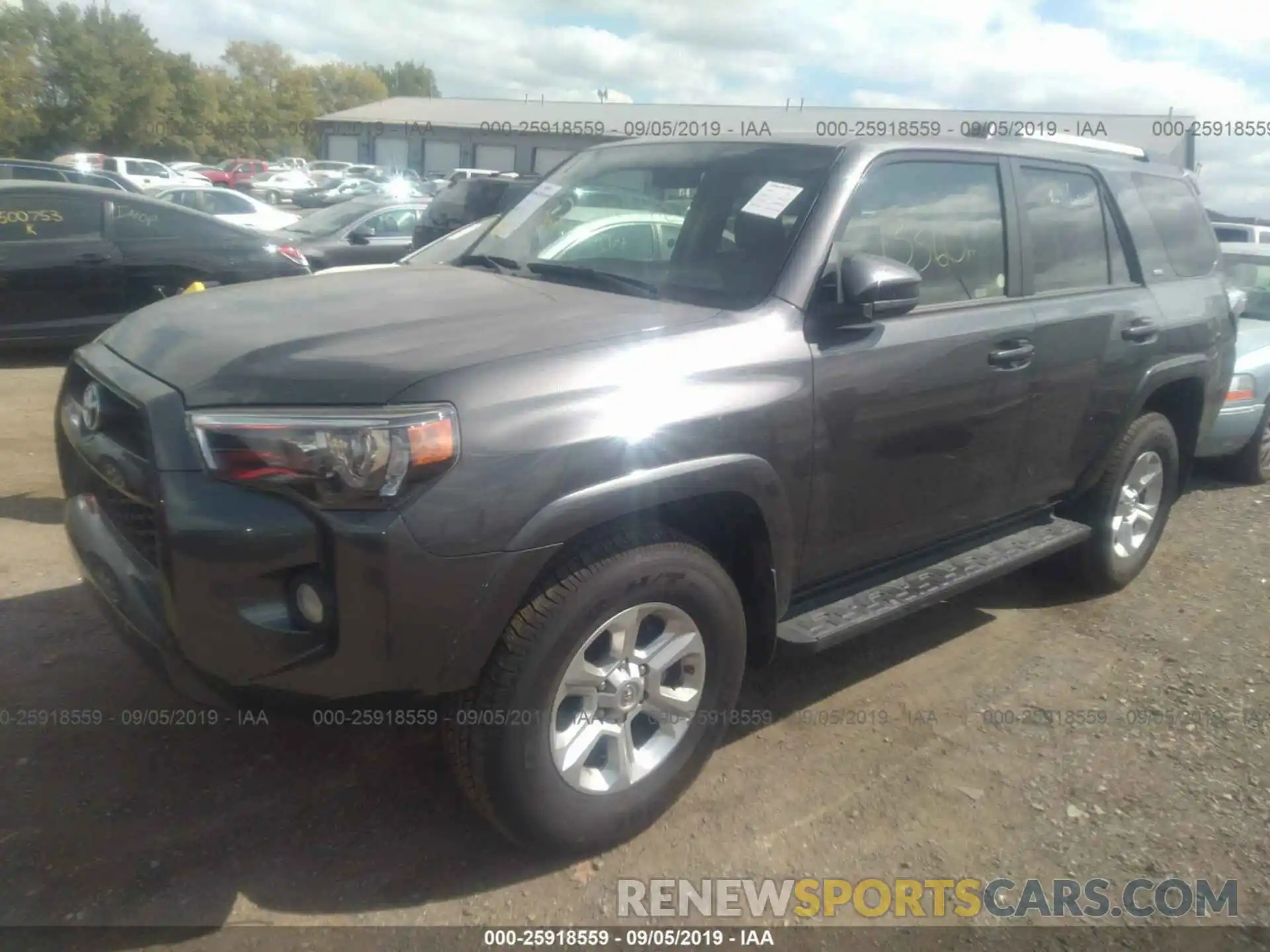 2 Фотография поврежденного автомобиля JTEBU5JR0K5678322 TOYOTA 4RUNNER 2019