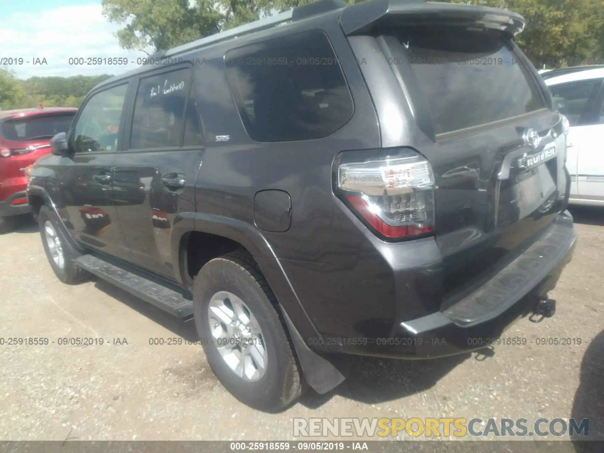 3 Photograph of a damaged car JTEBU5JR0K5678322 TOYOTA 4RUNNER 2019