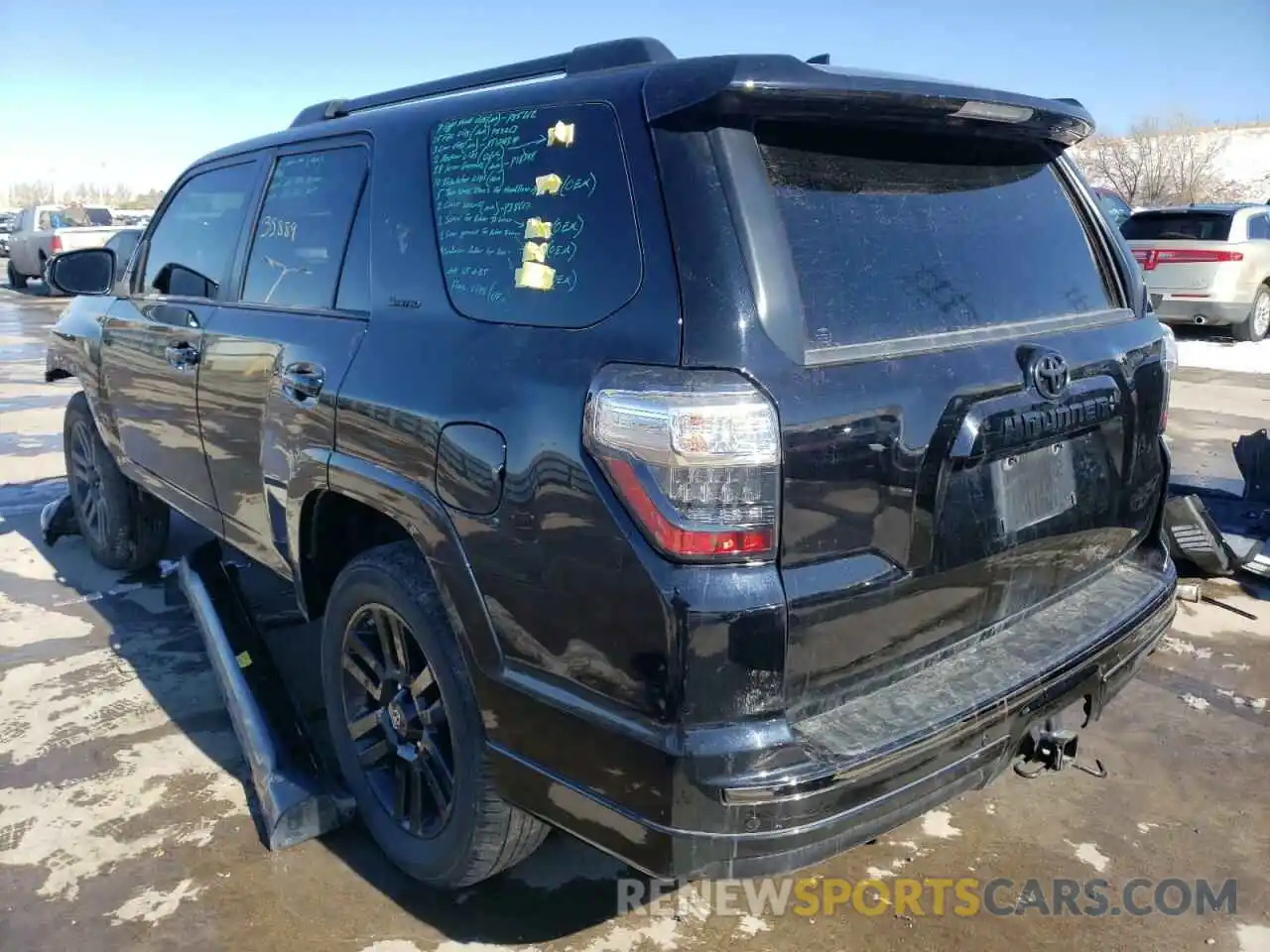 3 Фотография поврежденного автомобиля JTEBU5JR0K5679261 TOYOTA 4RUNNER 2019