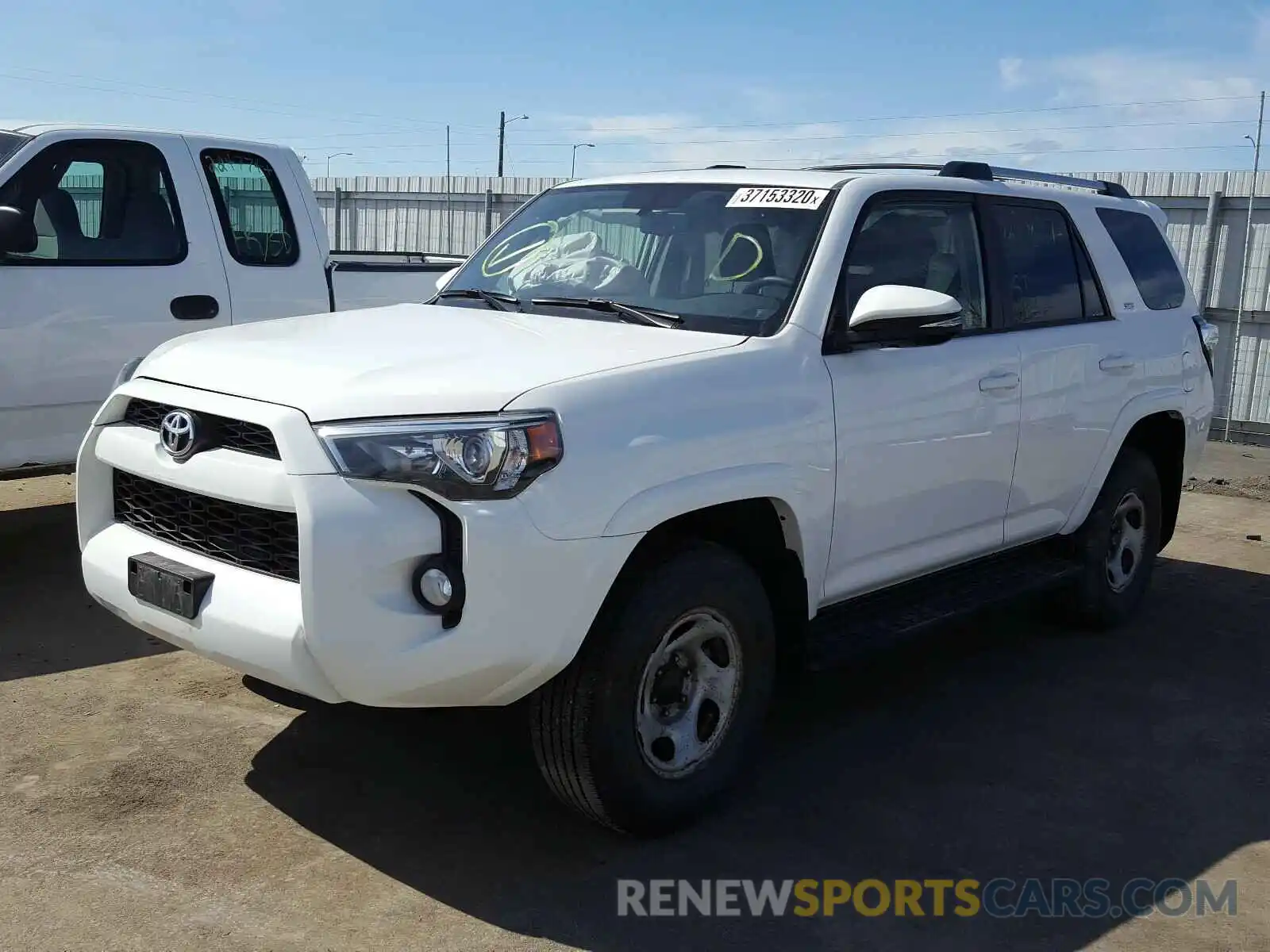 2 Photograph of a damaged car JTEBU5JR0K5684296 TOYOTA 4RUNNER 2019