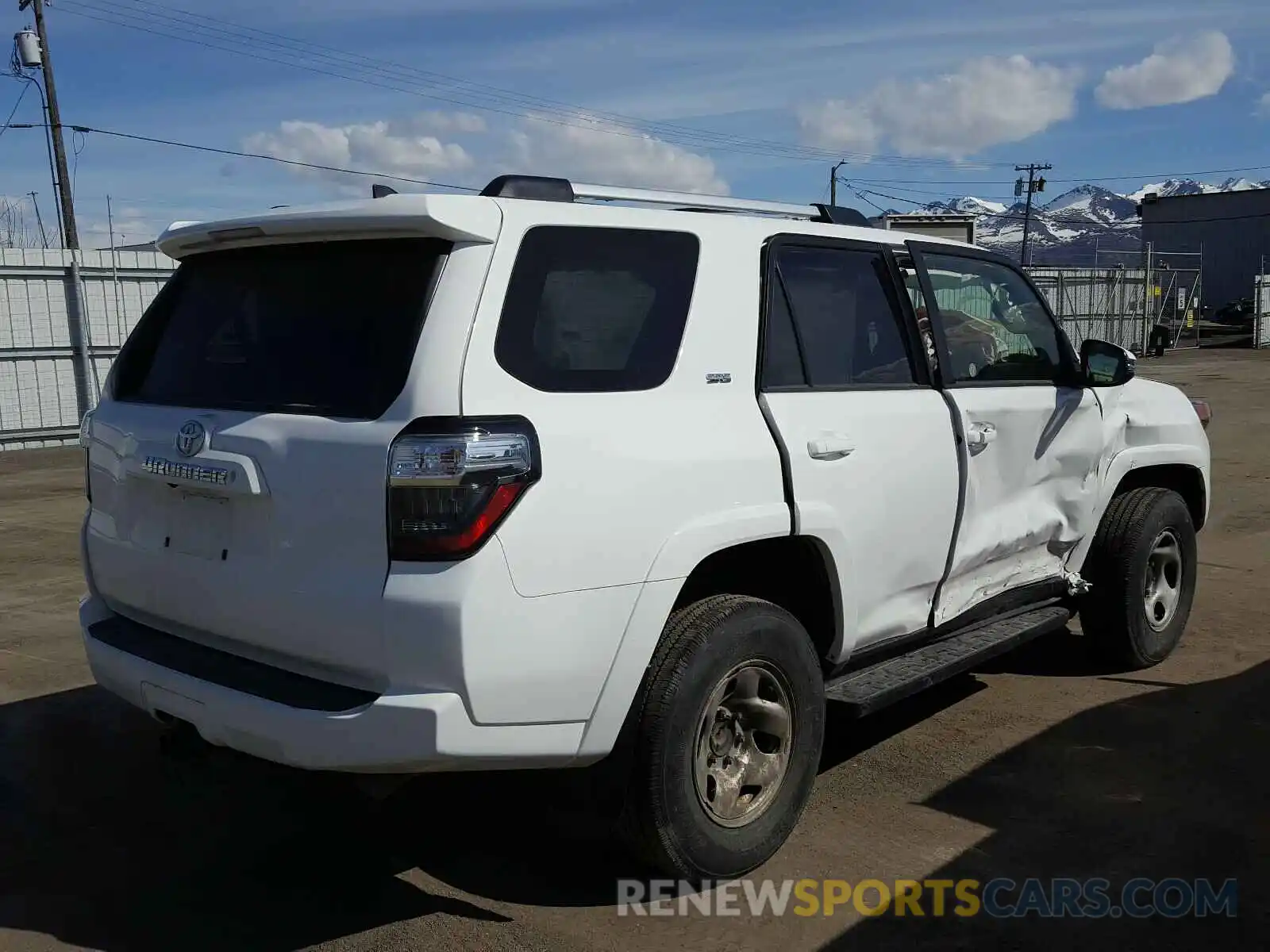 4 Фотография поврежденного автомобиля JTEBU5JR0K5684296 TOYOTA 4RUNNER 2019