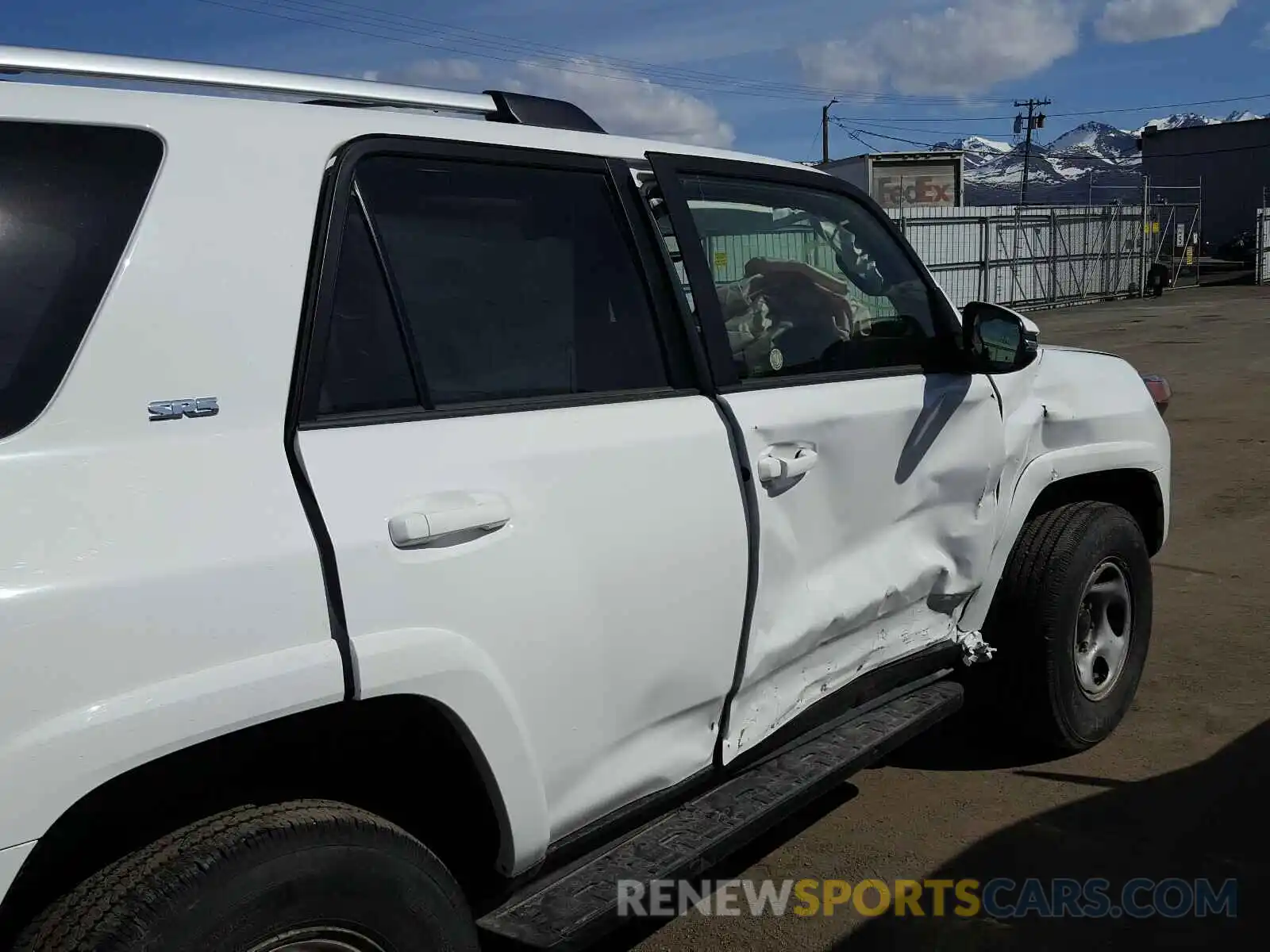 9 Photograph of a damaged car JTEBU5JR0K5684296 TOYOTA 4RUNNER 2019