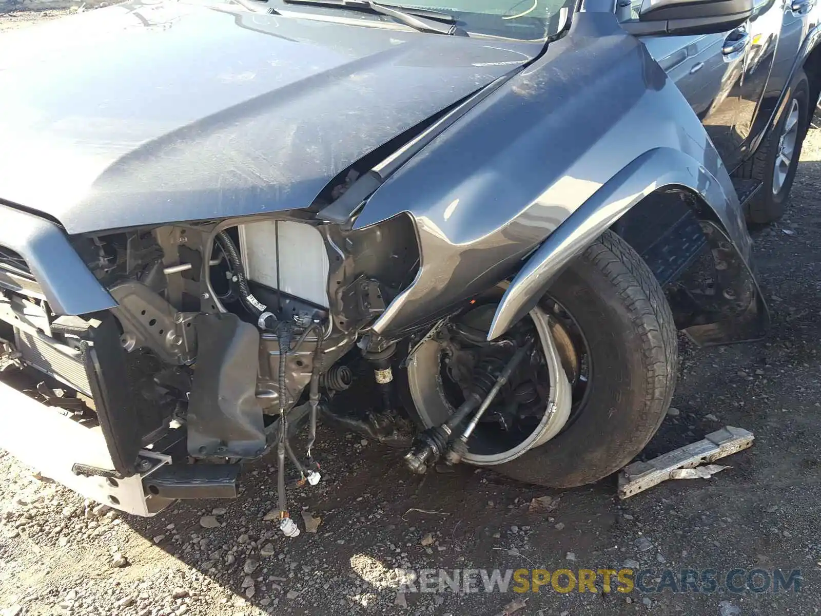 9 Photograph of a damaged car JTEBU5JR0K5685528 TOYOTA 4RUNNER 2019