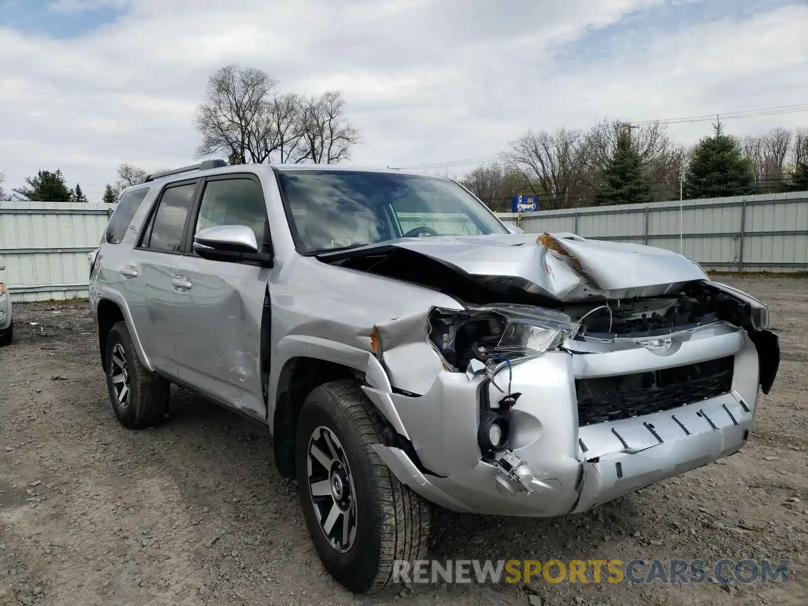 1 Photograph of a damaged car JTEBU5JR0K5688896 TOYOTA 4RUNNER 2019