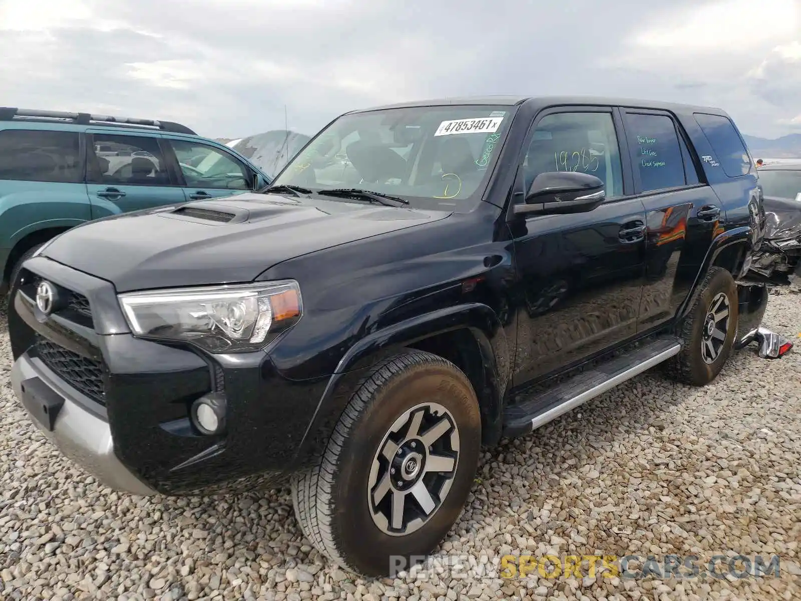 2 Photograph of a damaged car JTEBU5JR0K5689613 TOYOTA 4RUNNER 2019