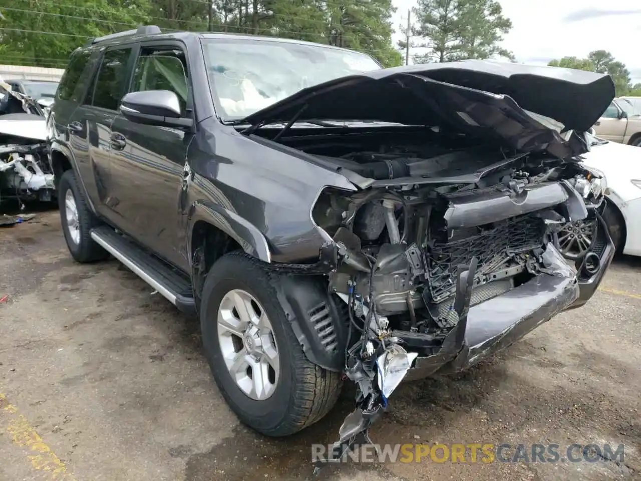 1 Photograph of a damaged car JTEBU5JR0K5690017 TOYOTA 4RUNNER 2019