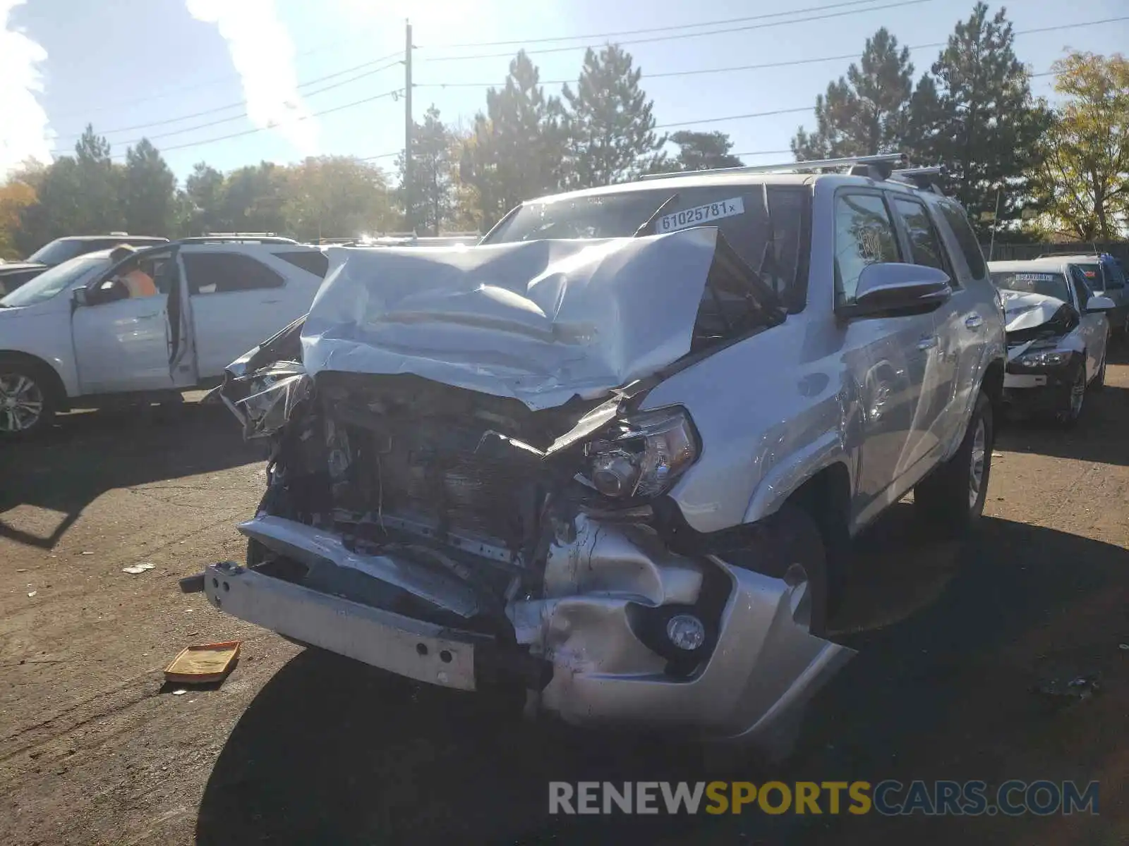 2 Photograph of a damaged car JTEBU5JR0K5693337 TOYOTA 4RUNNER 2019