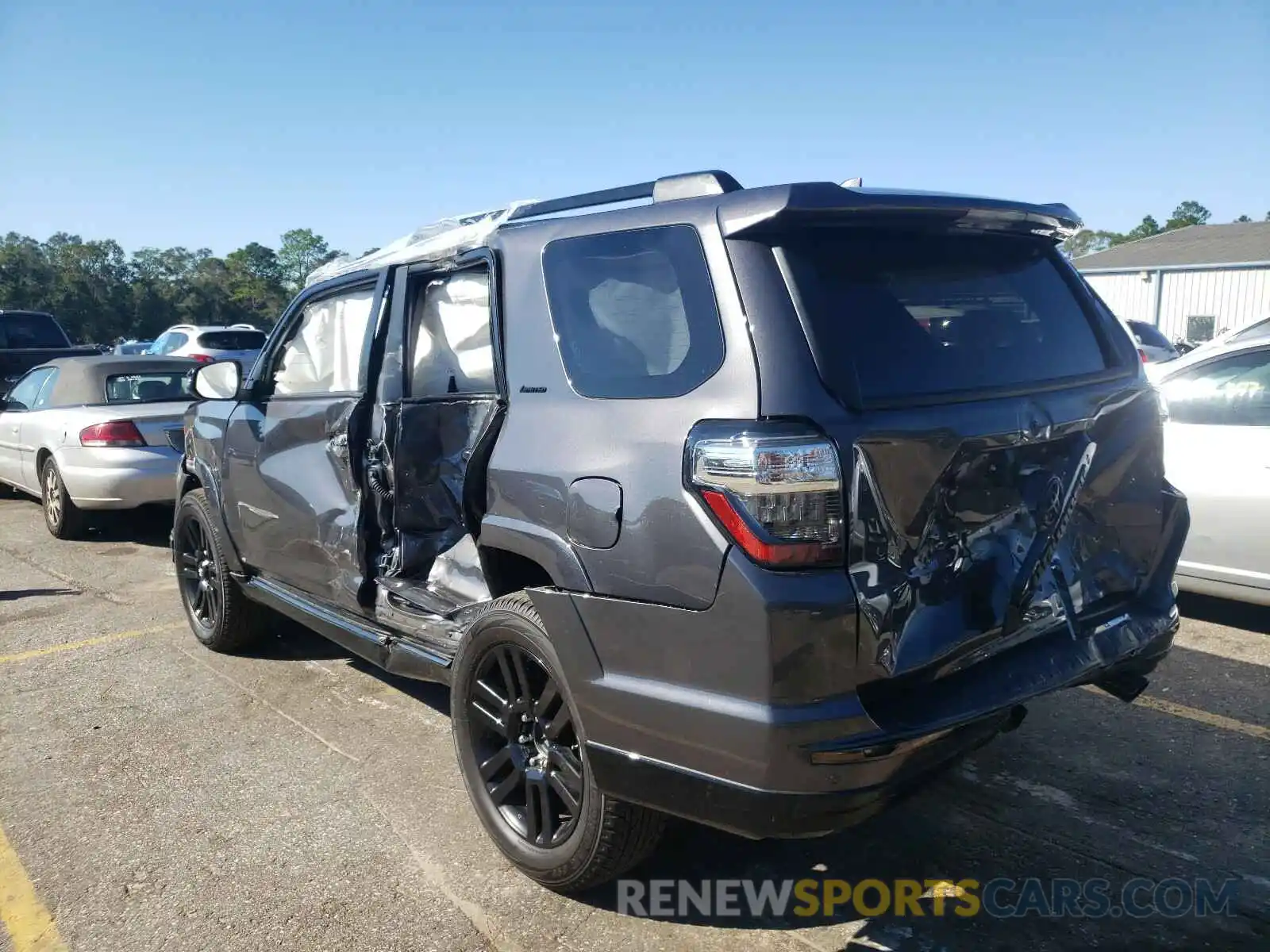 3 Photograph of a damaged car JTEBU5JR0K5698540 TOYOTA 4RUNNER 2019